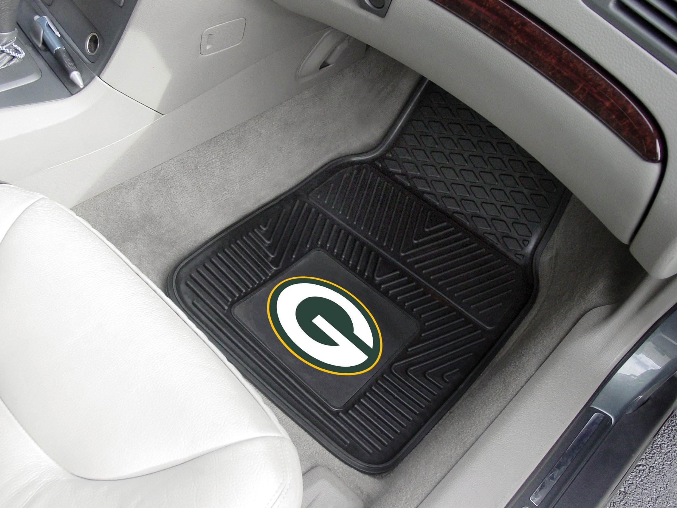 Amazon Com Fanmats 8756 Nfl Green Bay Packers Vinyl Heavy Duty Car Mat Automotive