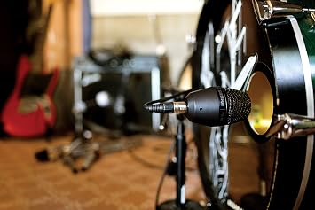 Shure PGA52 Dynamic Microphone - with Cardioid Pick-up Pattern, Swivel-Mount Dynamic Kick-Drum Microphone (PGA52-XLR)