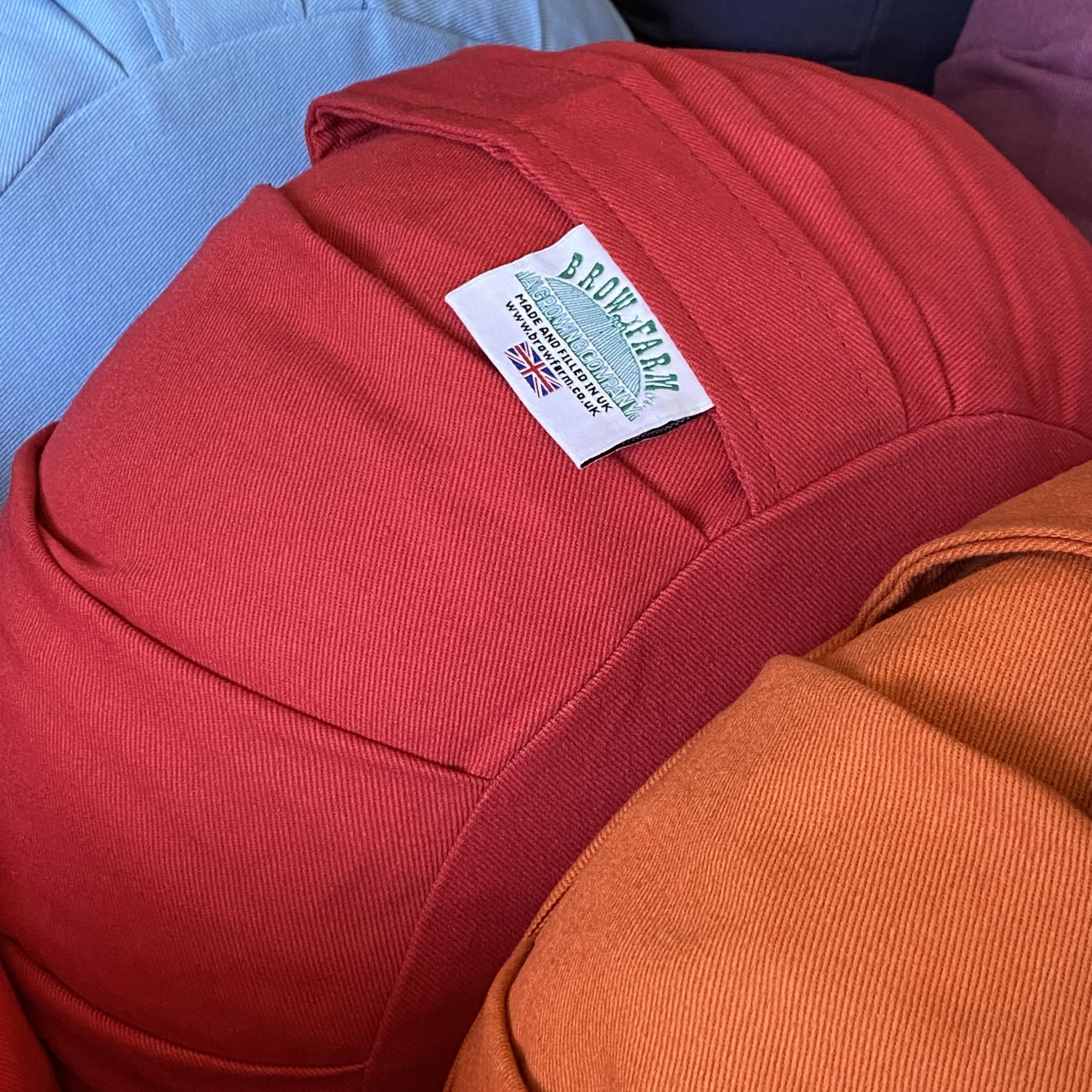 Zafu Meditation Cushion – Buckwheat Hull-Filled Yoga Pillow with Removable Pleated Cotton Cover | 15 Colour Options (Rose Red, One Size)