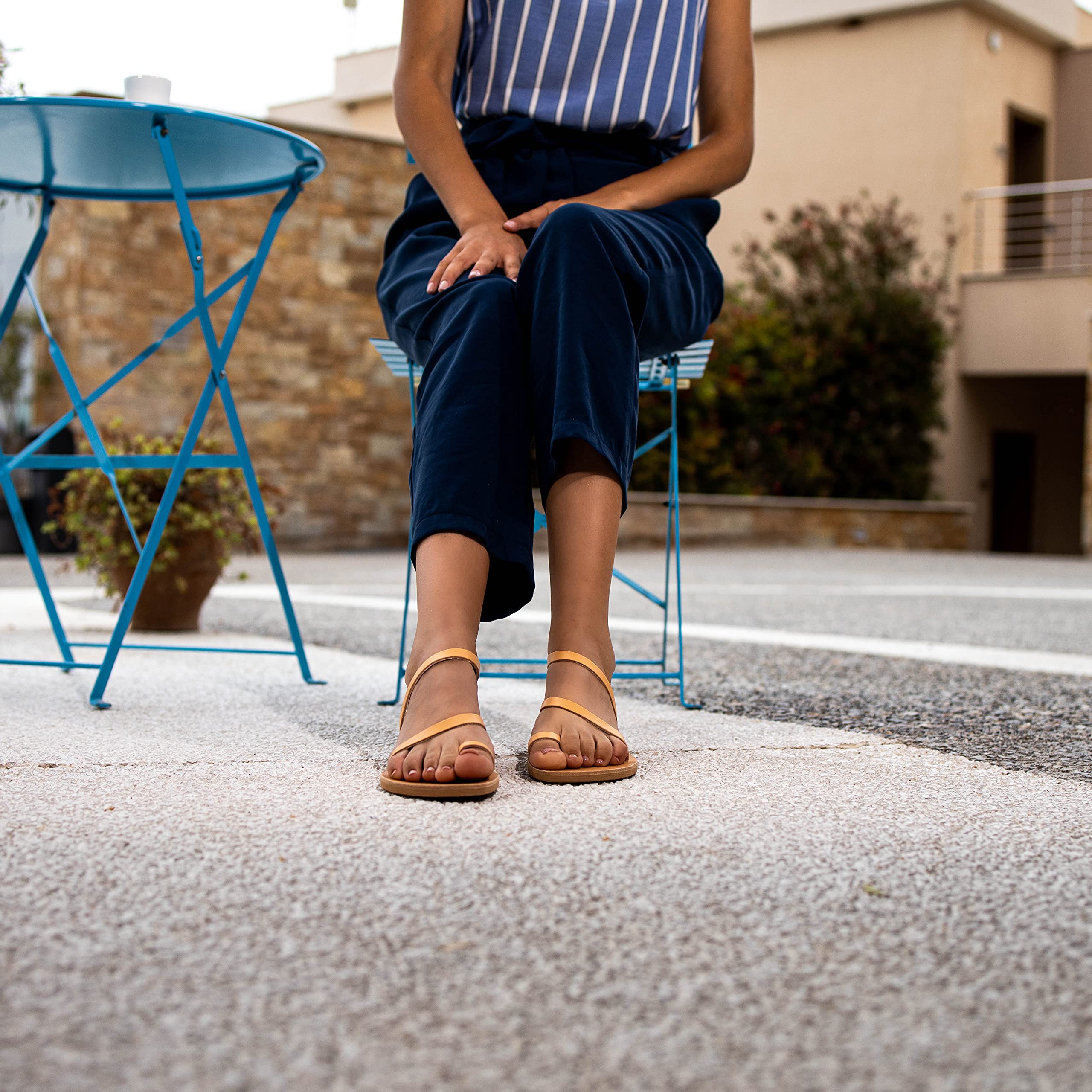 Emmanuela - Sandalias planas de cuero griegas antiguas hechas a mano, zapatos de verano de calidad para mujer con correa de hebilla ajustable, sandalias de tira para el dedo del pie