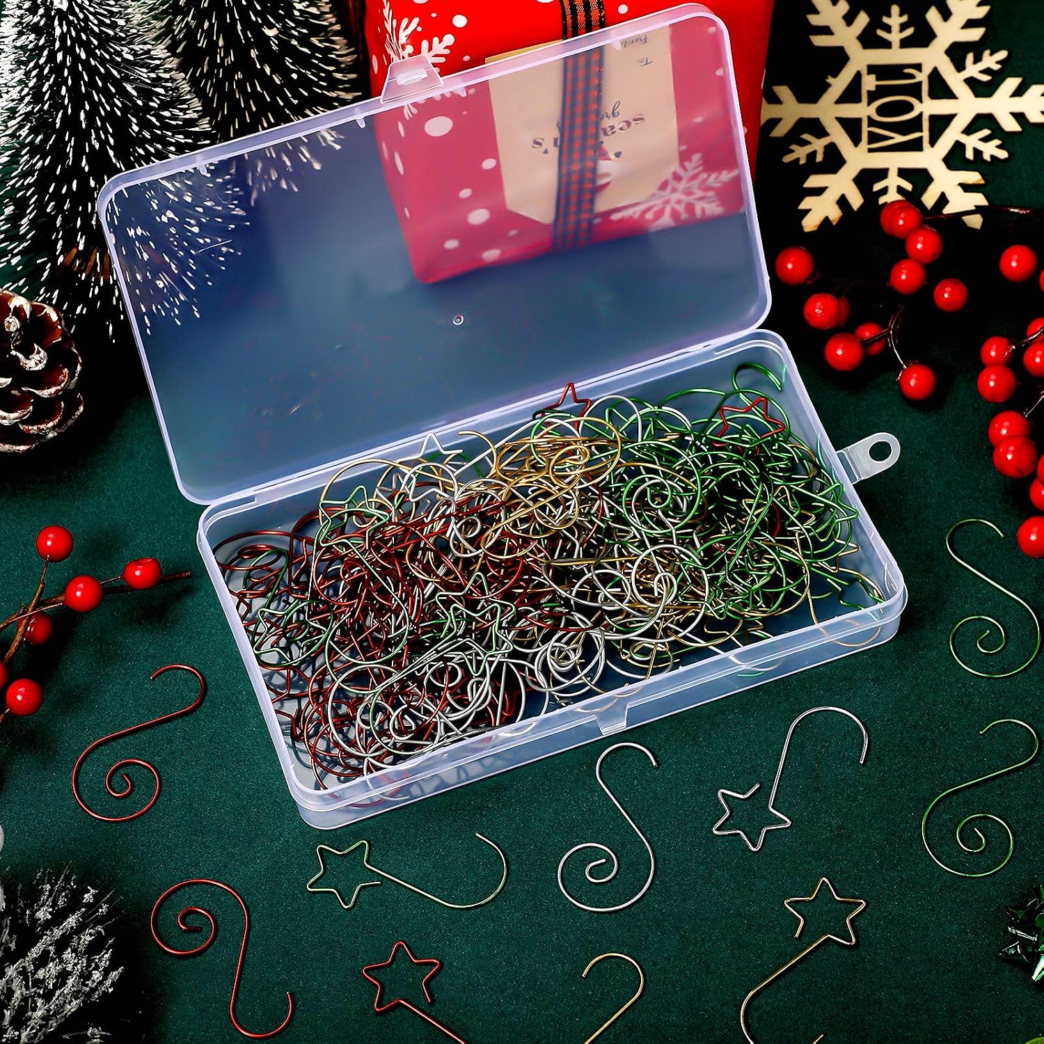 Hotop Christmas Ornament Hooks Mini Ornament Hangers Decorative Star Sharped Hooks Swirl Hanging Hook with Storage Box for Christmas Tree Decoration(Gold, Silver, Red, Green,160 Pieces)