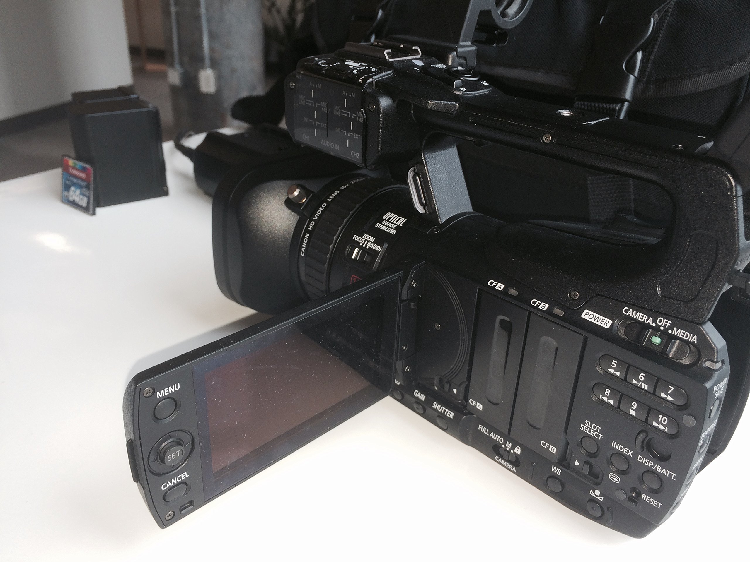 Amazon.com : Canon XF100 Professional Camcorder with 10x HD Video