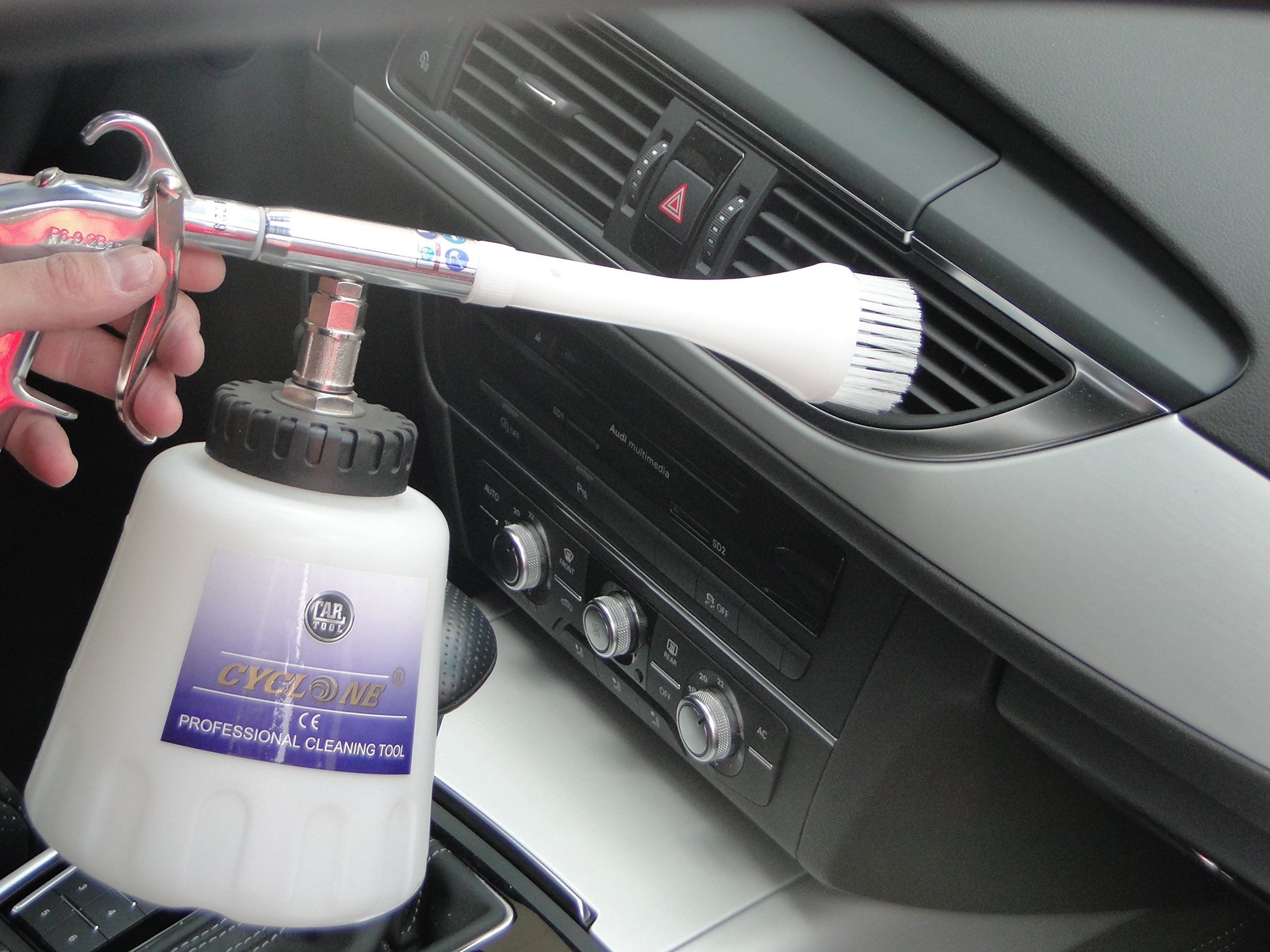 Forum Equipement - Pistolet de Nettoyage CYCLONE CLASSIC - Modèle avec brosse, Blanc