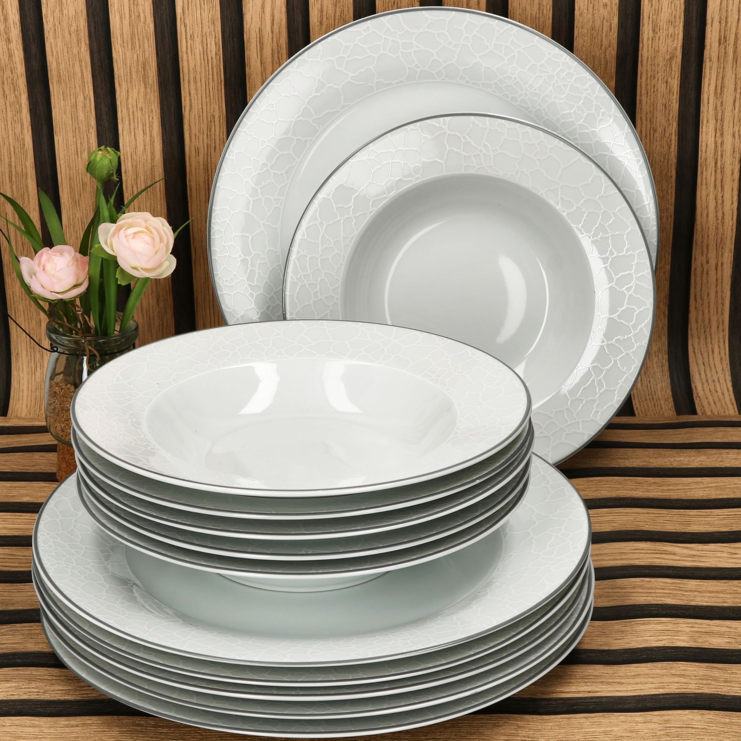 MamboCat Venise Service de table 12 pièces I Vaisselle en porcelaine blanche élégante pour 6 personnes I 6 assiettes plates et 6 assiettes creuses 150 ml avec relief aspect galets avec ligne grise