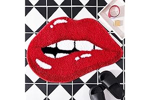 Red Lips Bathroom Rug: Pouty Perfection for Your Lavatory
