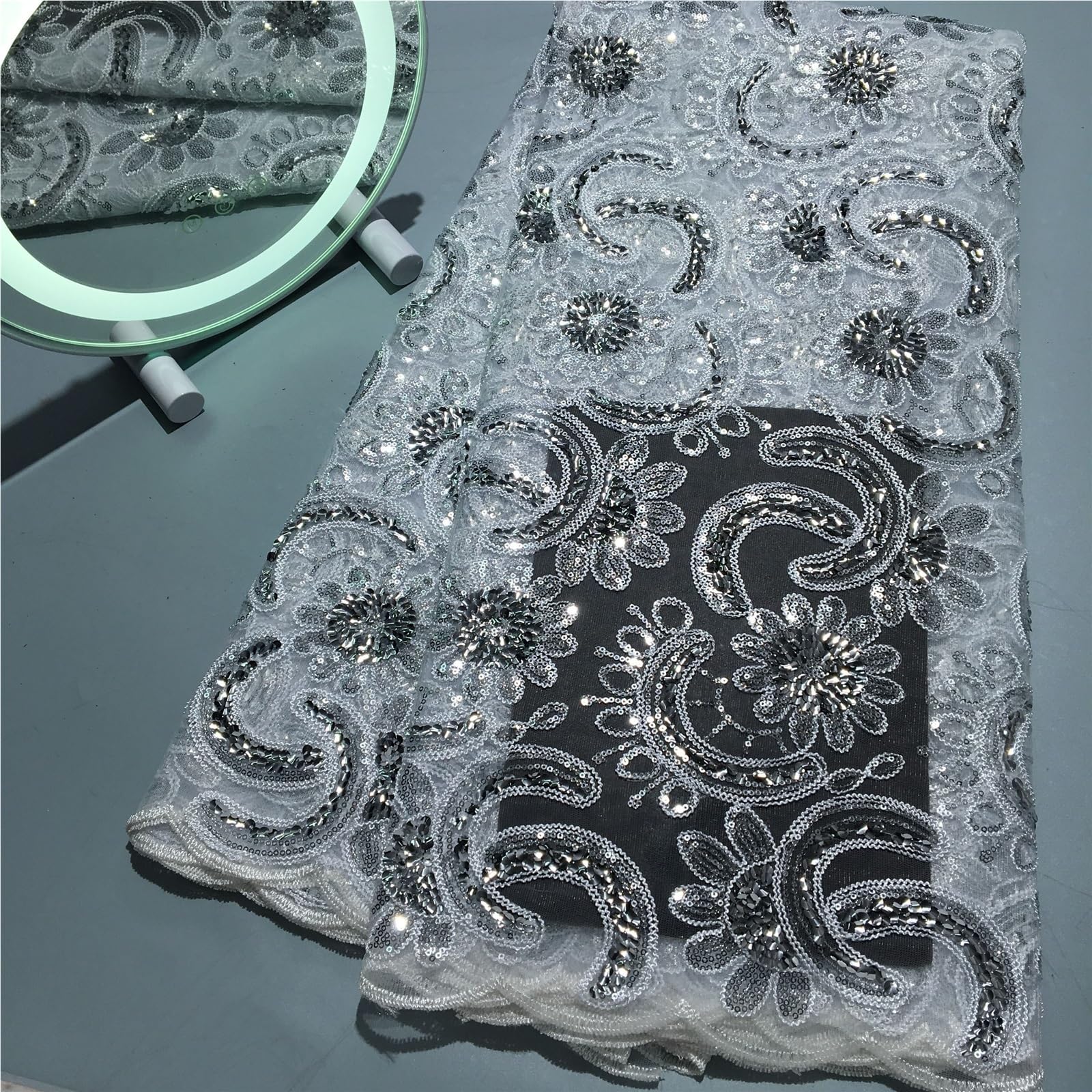 Tessuto di tulle della maglia del ricamo del tessuto del merletto delle paillettes del tessuto del vestito da cerimonia