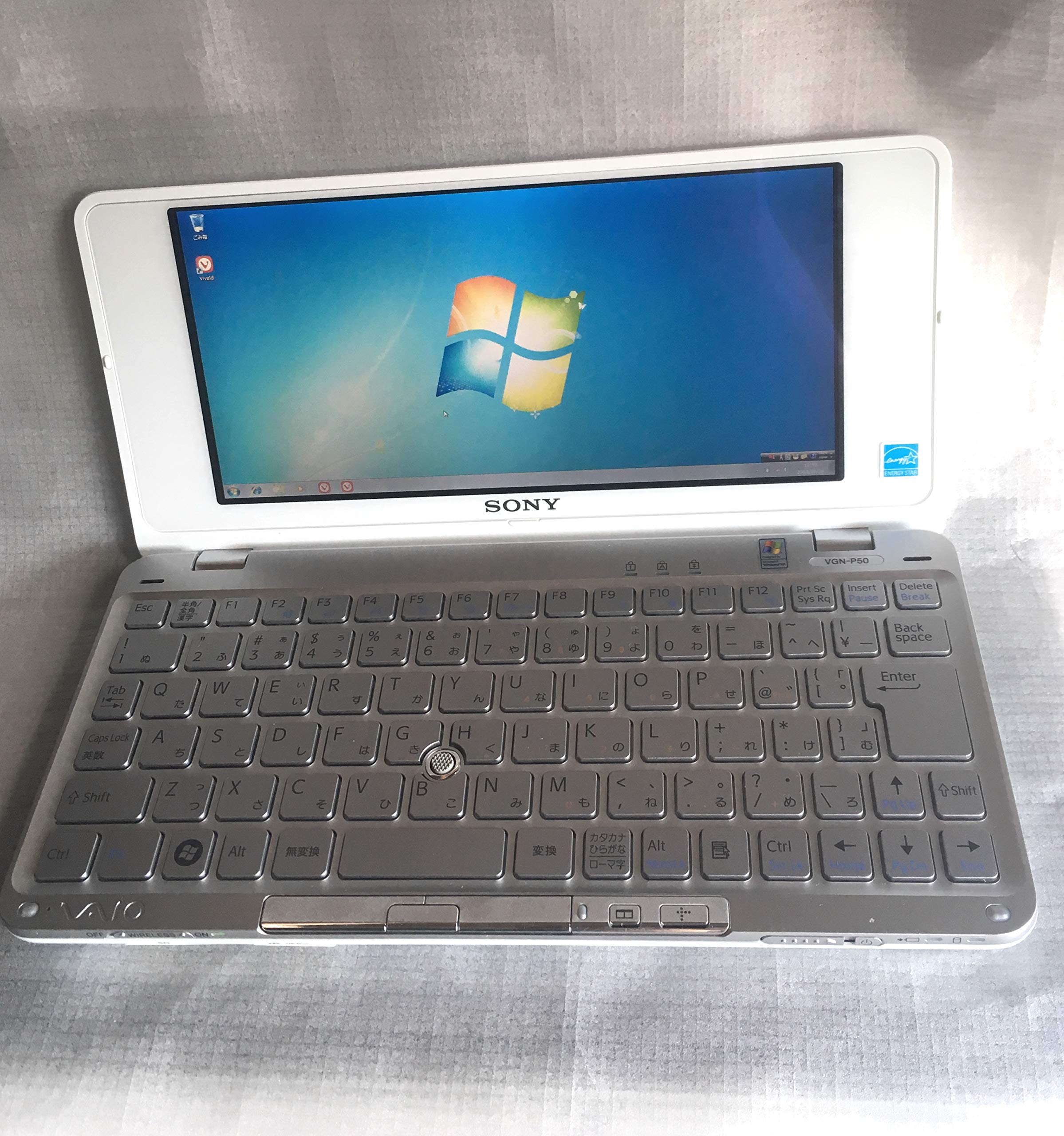 Amazon.co.jp: SONY VAIO typeP P50 XP Home WWAN クリスタルホワイト 