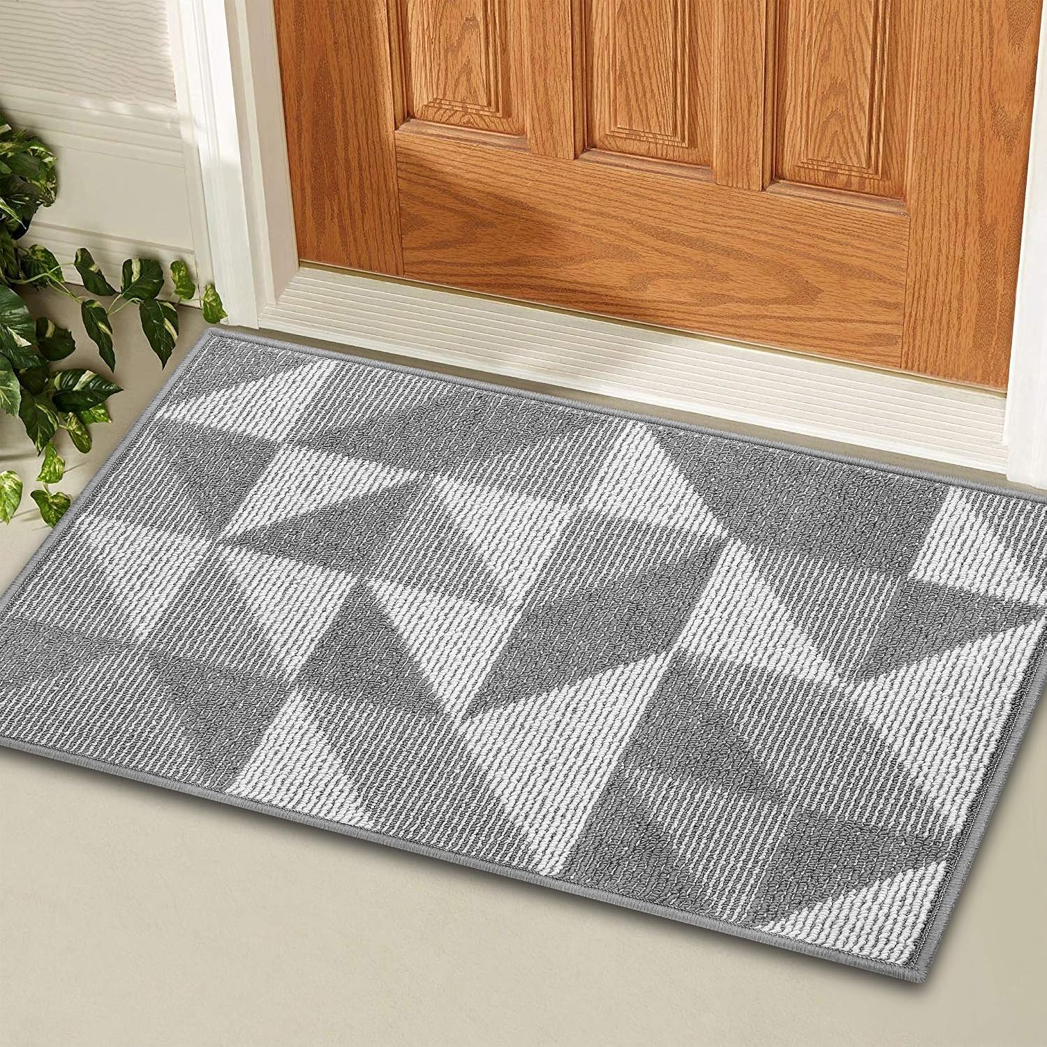 KMAT Indoor Door Mat,Welcome Mats Non-Slip Absorbent Floor Mats Doormat Rugs for Home,Machine Washable Entry Rug Entrance Mat, Paired with Extra Anti-Slip Gripper Pad(20inx32in,Grey: Magic Geome)