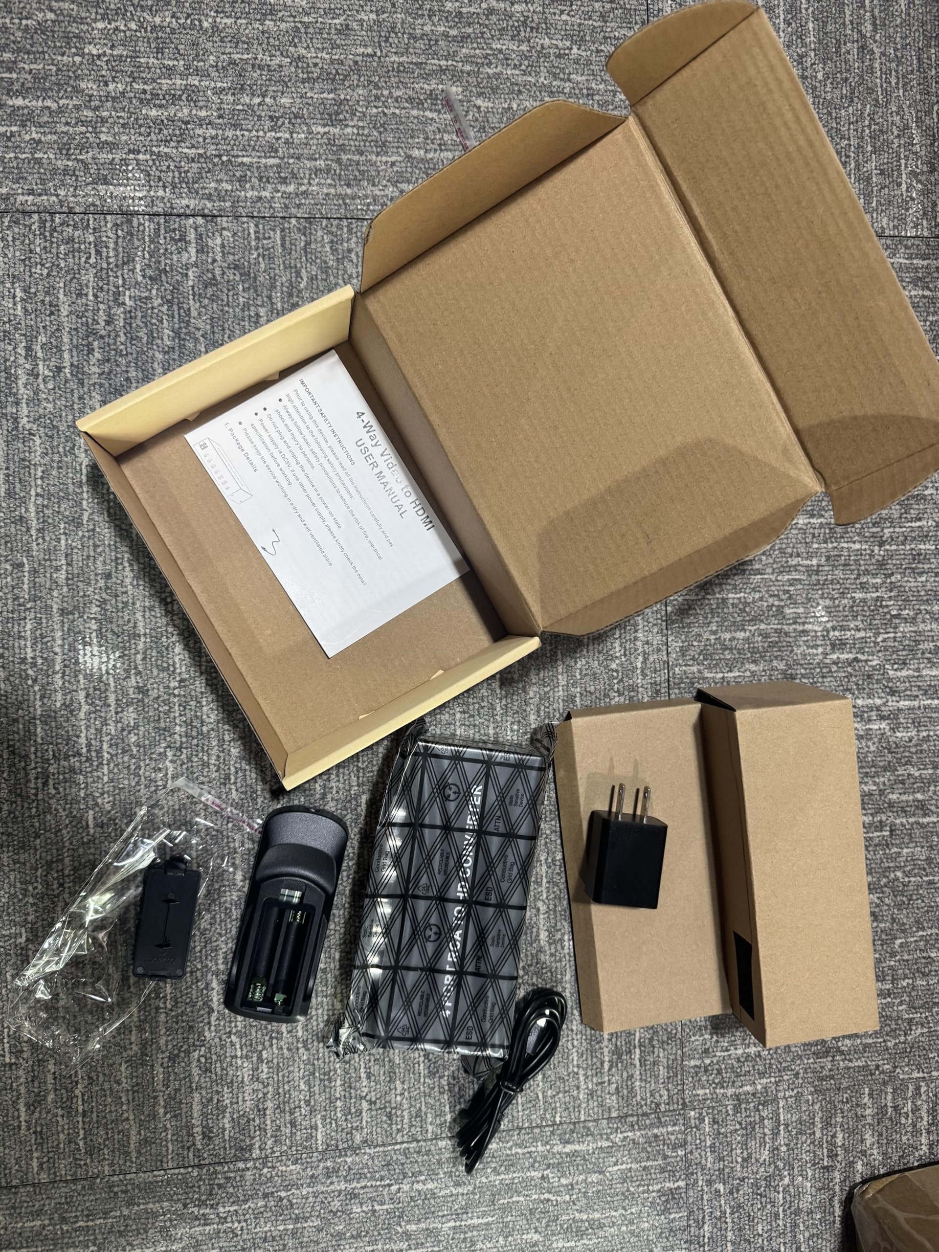 Convertitore da RCA a HDMI 4 AV (rosso, giallo bianco) in adattatore HDMI out, adattatore audio video composito RCA a HDMI1080P/720P, con telecomando e alimentazione, per Wii/TV/PC/PS3/STB/Xbox VHS