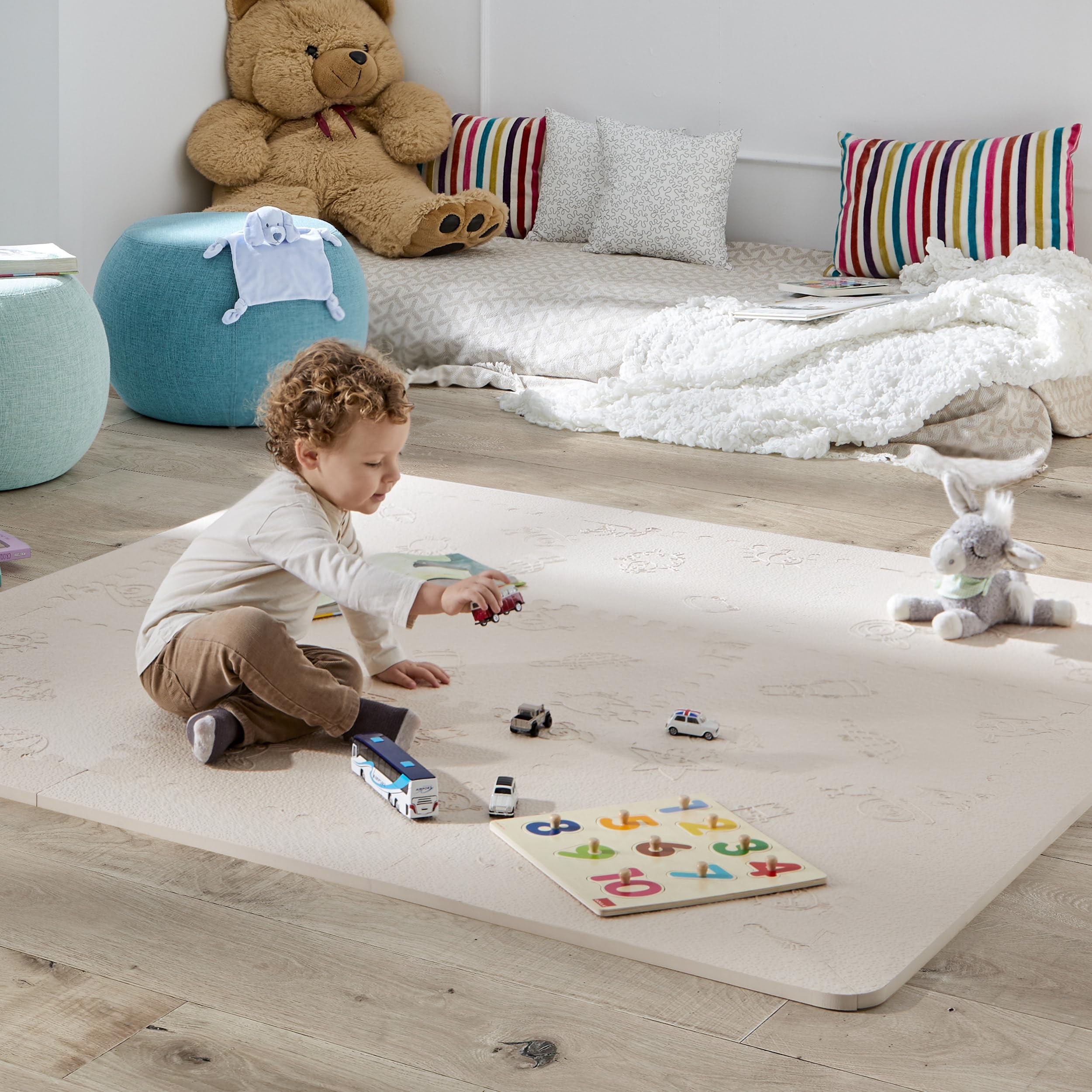 LuBabymats Mini - Original gepolsterte Krabbeldecke für unterwegs aus hochwertigem EVA-Schaumstoff, extra weiche Polsterung für Babys mit lustigen kindgerechten Designs in Beige