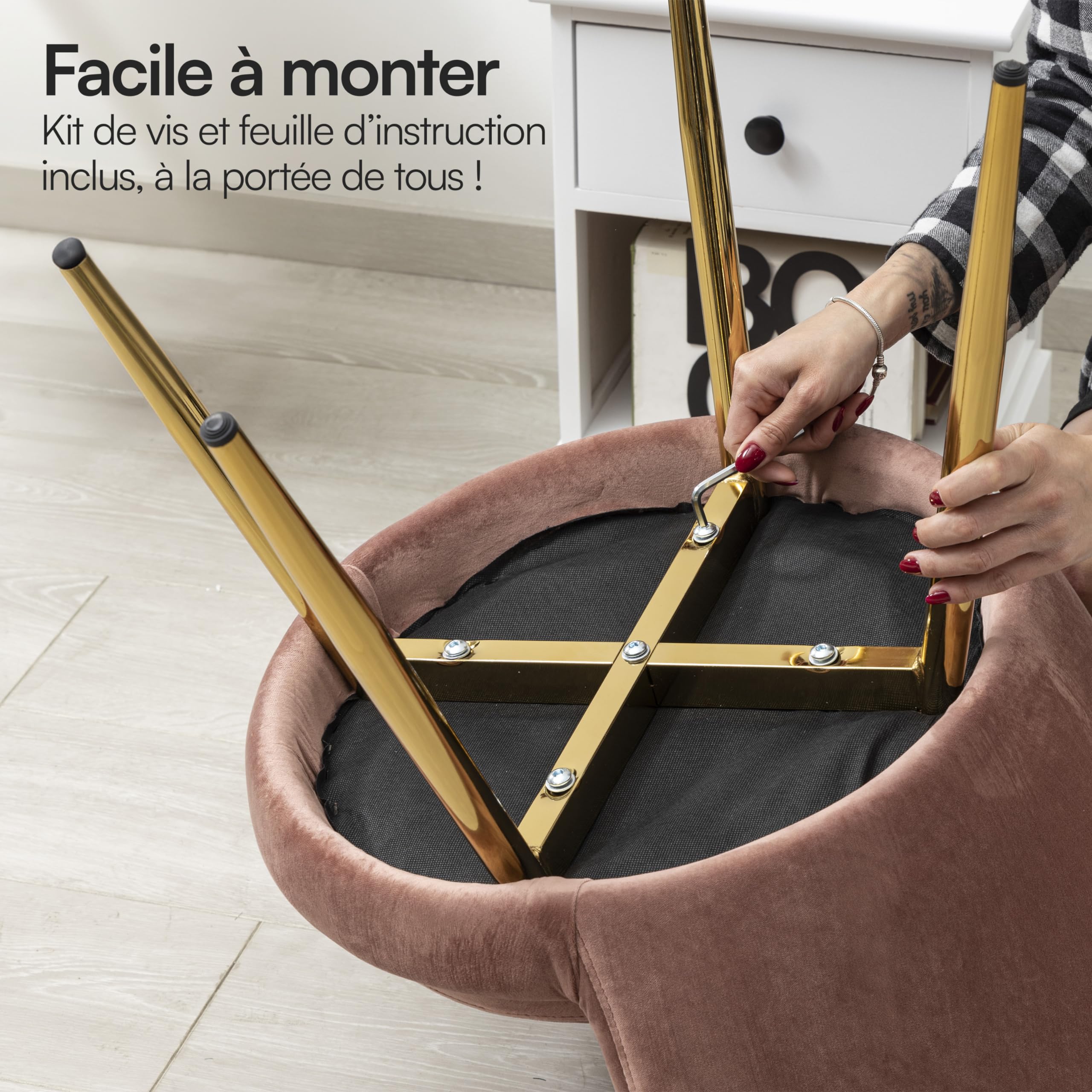 Baroni Home Fauteuil en Velours ave Dossier à Coquillage Rembourré, Chaise avec Pieds en Or, Fauteuil Relax de Salon, de Chambre, Fauteuil de Cuisine et Salle à Manger, 69x71x84 cm, Rose Poudré