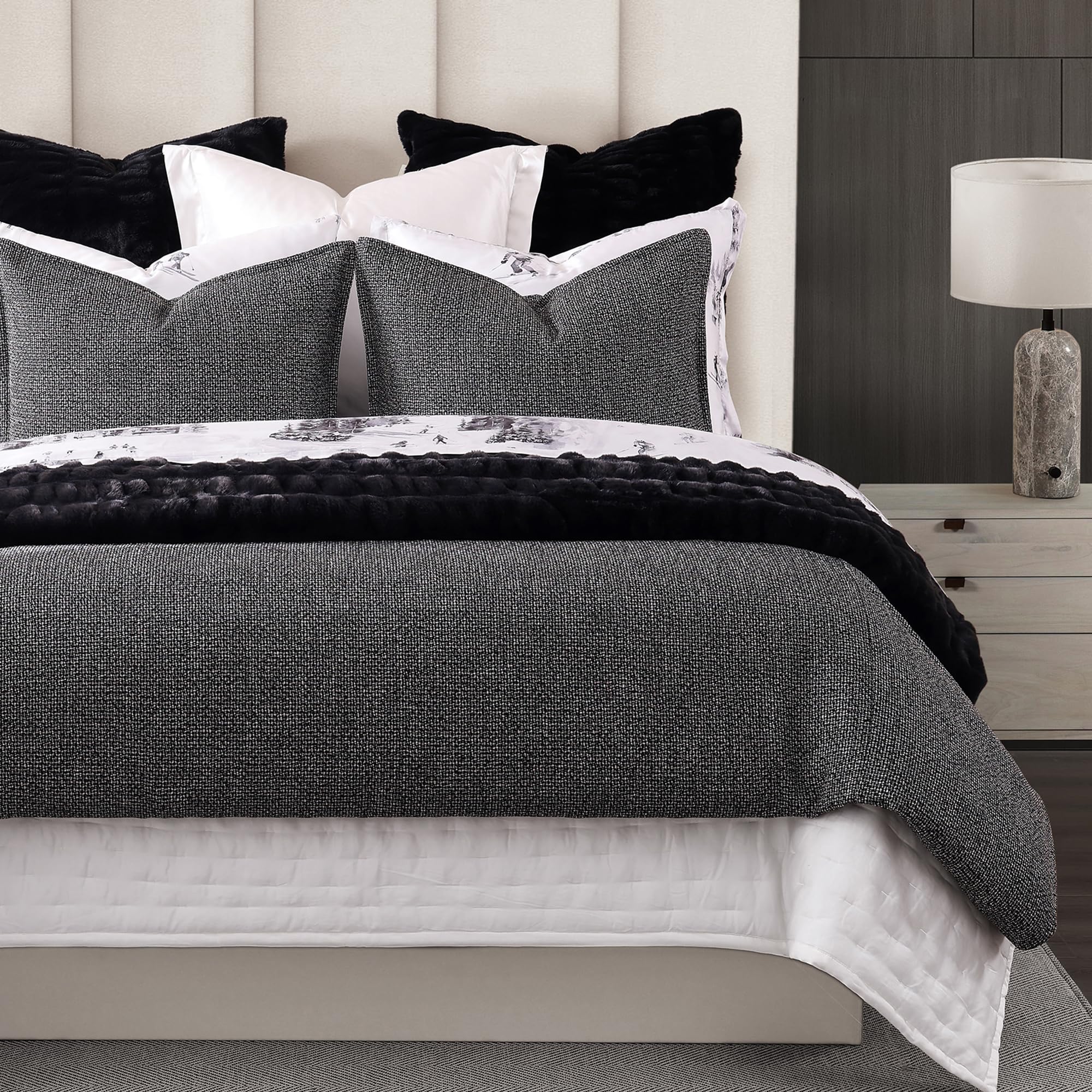 HiEnd Accents Tweed Textured 3 Piece Queen Comforter Set, Black Woven Warm Thick Comforter, Modern Rustic Classic Traditional Cozy, Men's Bedding Set with Pillow Shams