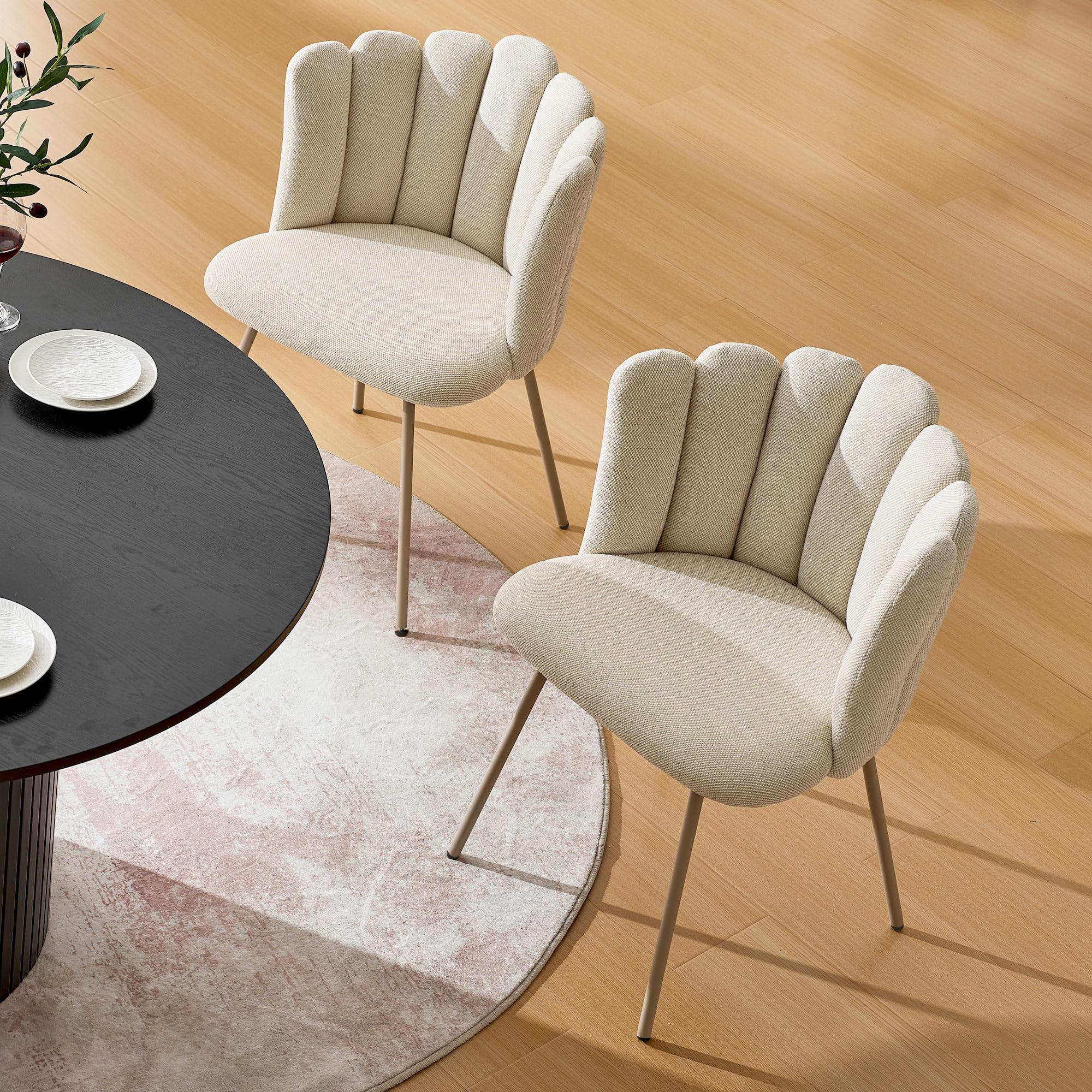 CLIPOP Chenille Dining Chairs Set of 2 with Petal Back and Metal Legs, Modern Makeup Chair for Bedroom Dressing Table Kitchen Living Room (cream, 2PCs)