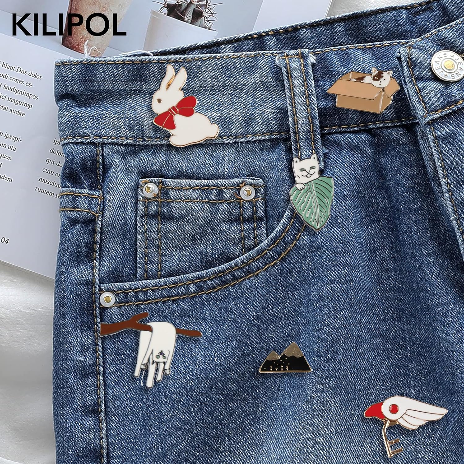 20 PCS Mixed Enamel Brooch Pins Bulk Set | Decoration Lapel Pin Clothes Accessories Gifts ( Random Style )