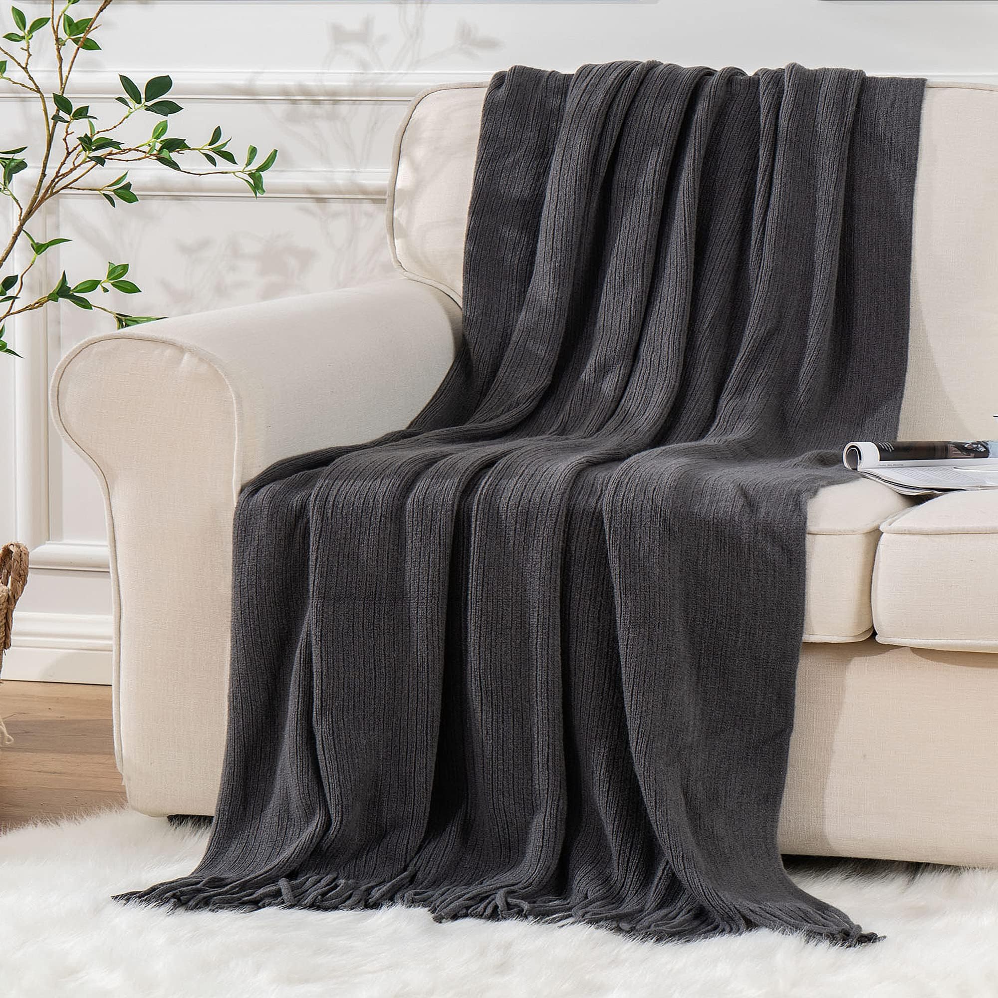 BATTILO HOMEDark Grey Knitted Throw Blanket 125x150 cm Soft Warm Cozy Bedspread Travel Throw Couch Cover Lightweight Decorative Blanket Throws for Sofa Bed Chair