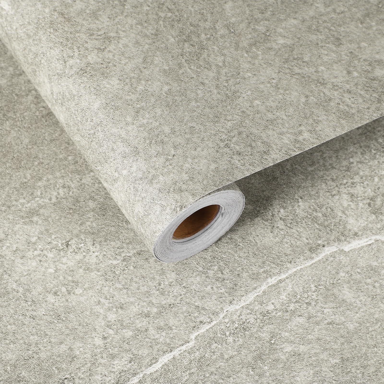 Papel de contacto de cemento para cubrir imperfecciones en encimeras de cocina viejas