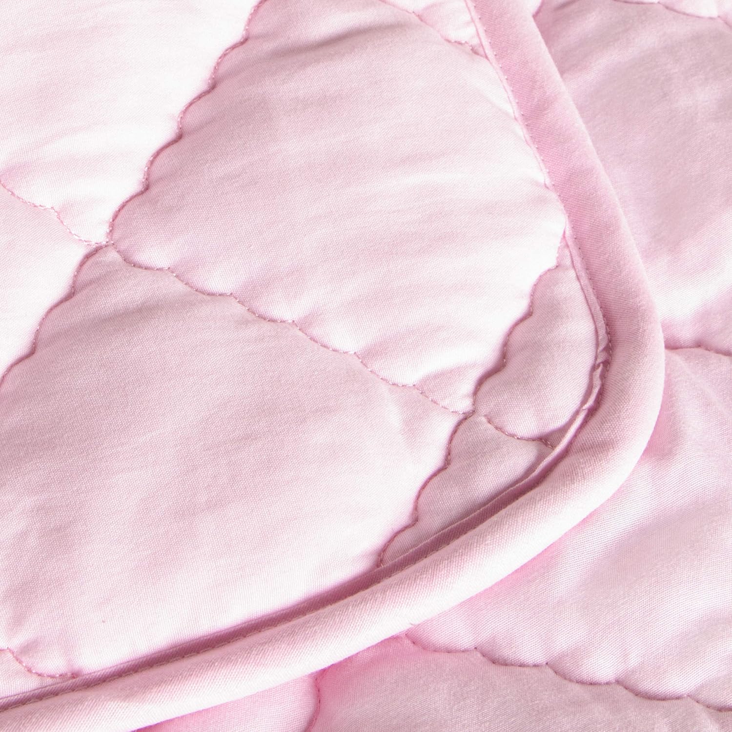 FLXXIE Down Alternative Toddler Comforter, Lightweight, Machine Washable and Warm Baby Crib Quilted Blanket for Stroller, Travel, 39x47 Inches, Pink