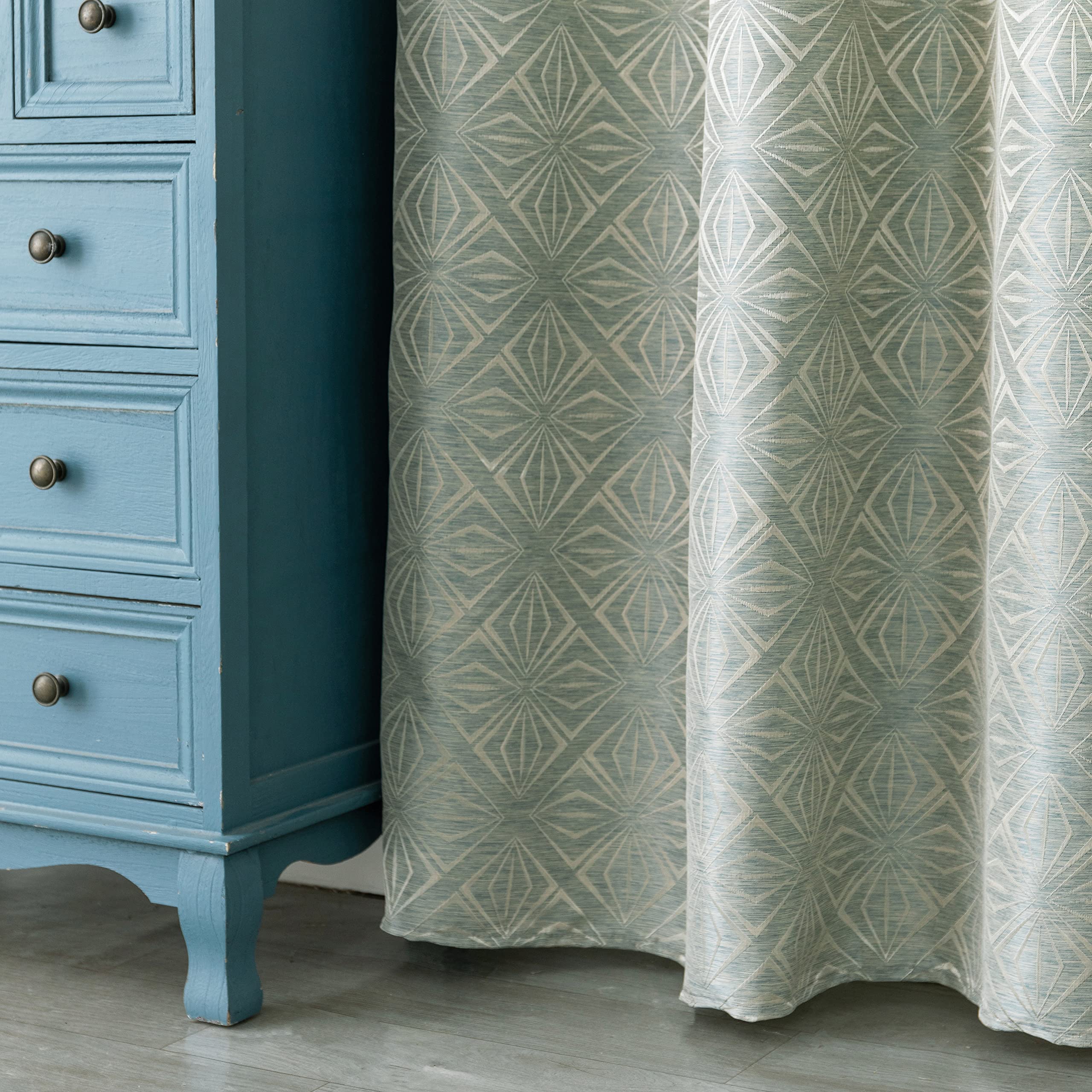 GIRASOLE HOME Par de cortinas jacquard semiopacas con estampado de rombos, cortina filtrante para salón, habitación e interiores, 2 paneles con ojales (140 x 235 cm, verde)