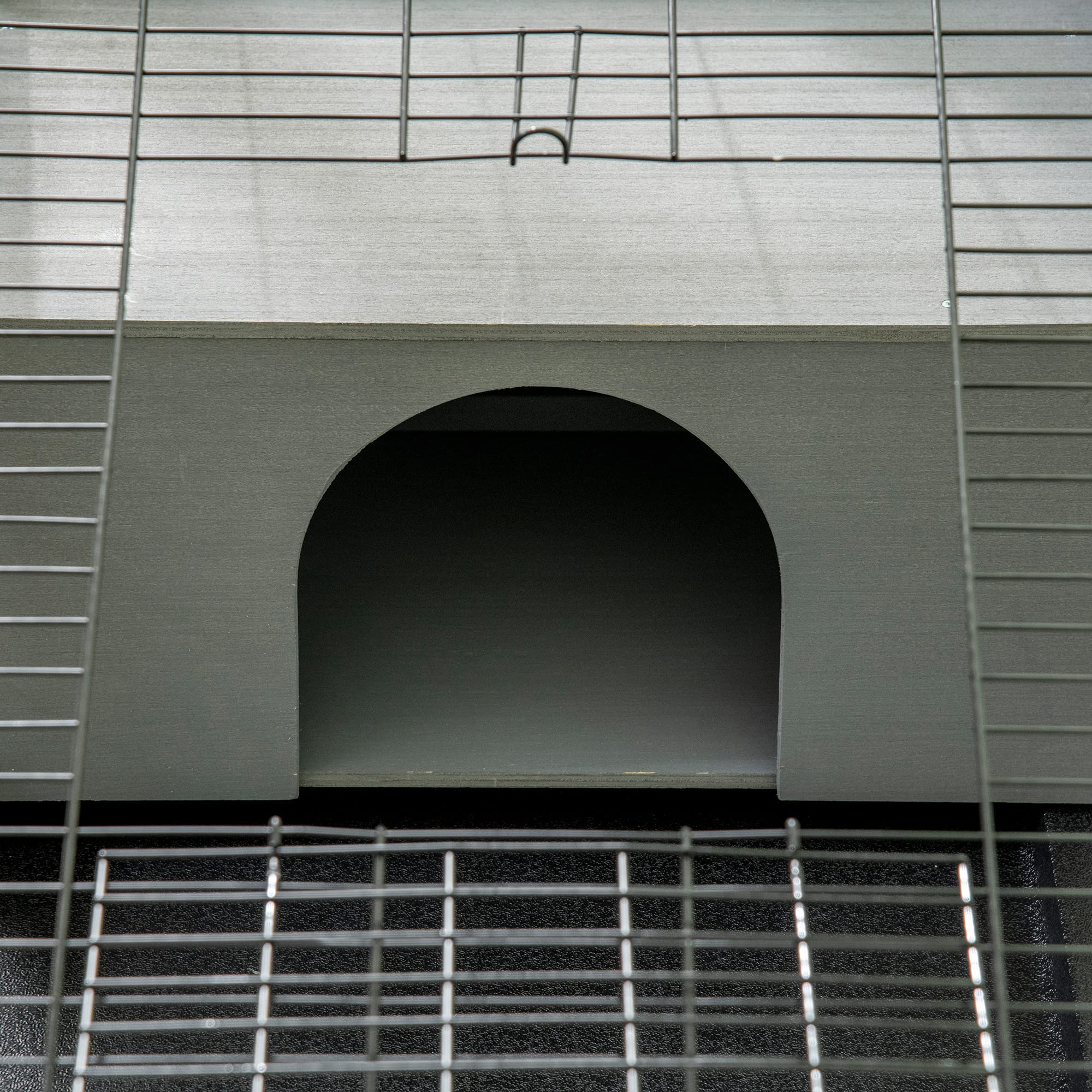 PawHut Clapier Cage à Lapin - Cage à Lapin intérieur Niche, Plateau déjection, Porte et Toit ouvrant verrouillables, Abreuvoir - Acier Noir Sapin Gris Blanc