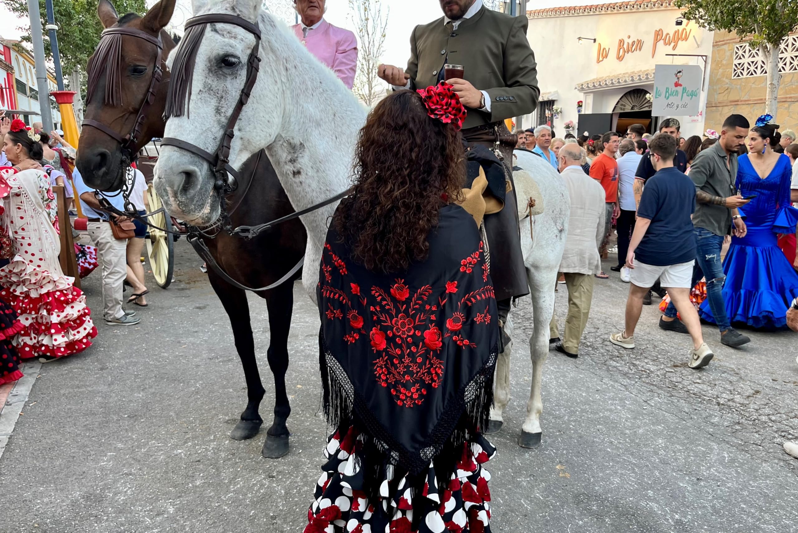 La Senorita Hiszpański szal do tańca flamenco czarno-czerwony, Czarny Czerwony, M