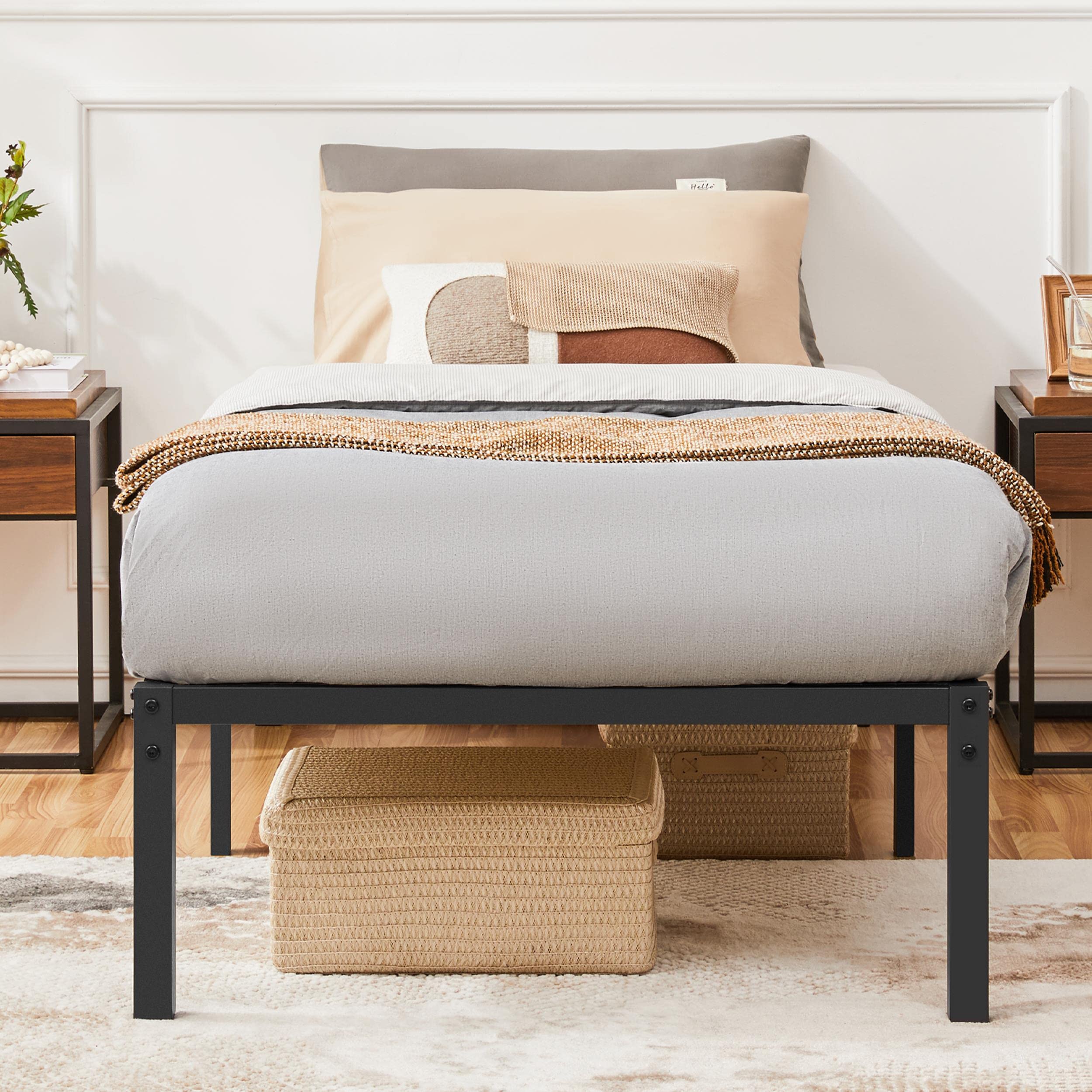 36 cm Metal Platform Bed Frame with Heavy Duty Steel Slat Support