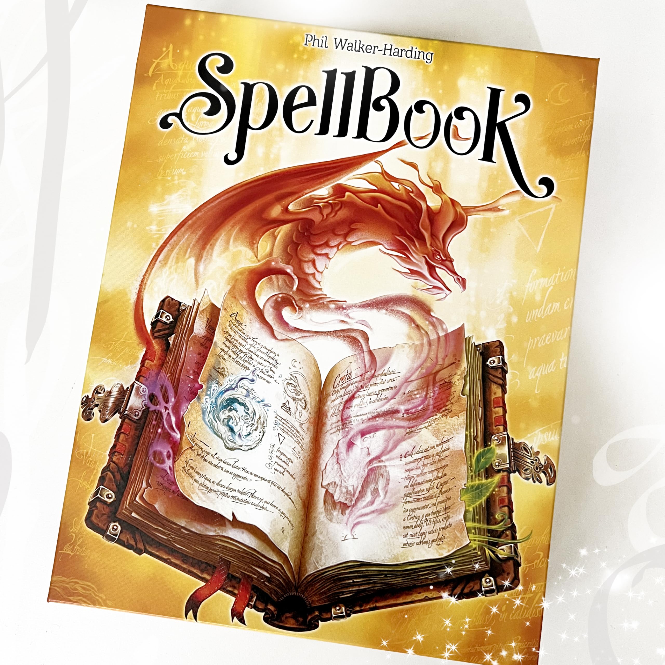 Asmodee - Spellbook - Gioco da Tavolo, 1-4 Giocatori, 12+ Anni, Edizione in Italiano