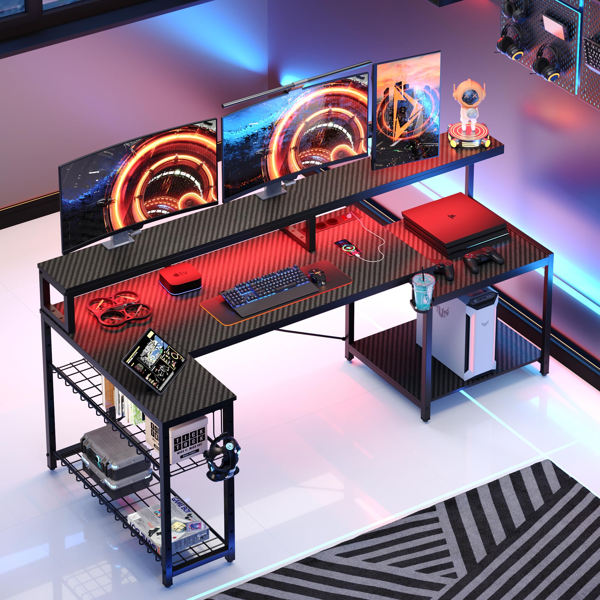 Bestier Tavolo da gioco 181 cm, scrivania da gioco con luci a LED, tavolo da gioco per PC con 3 prese CA e 2 porte di ricarica USB, tavolo per computer con ampio ripiano per monitor