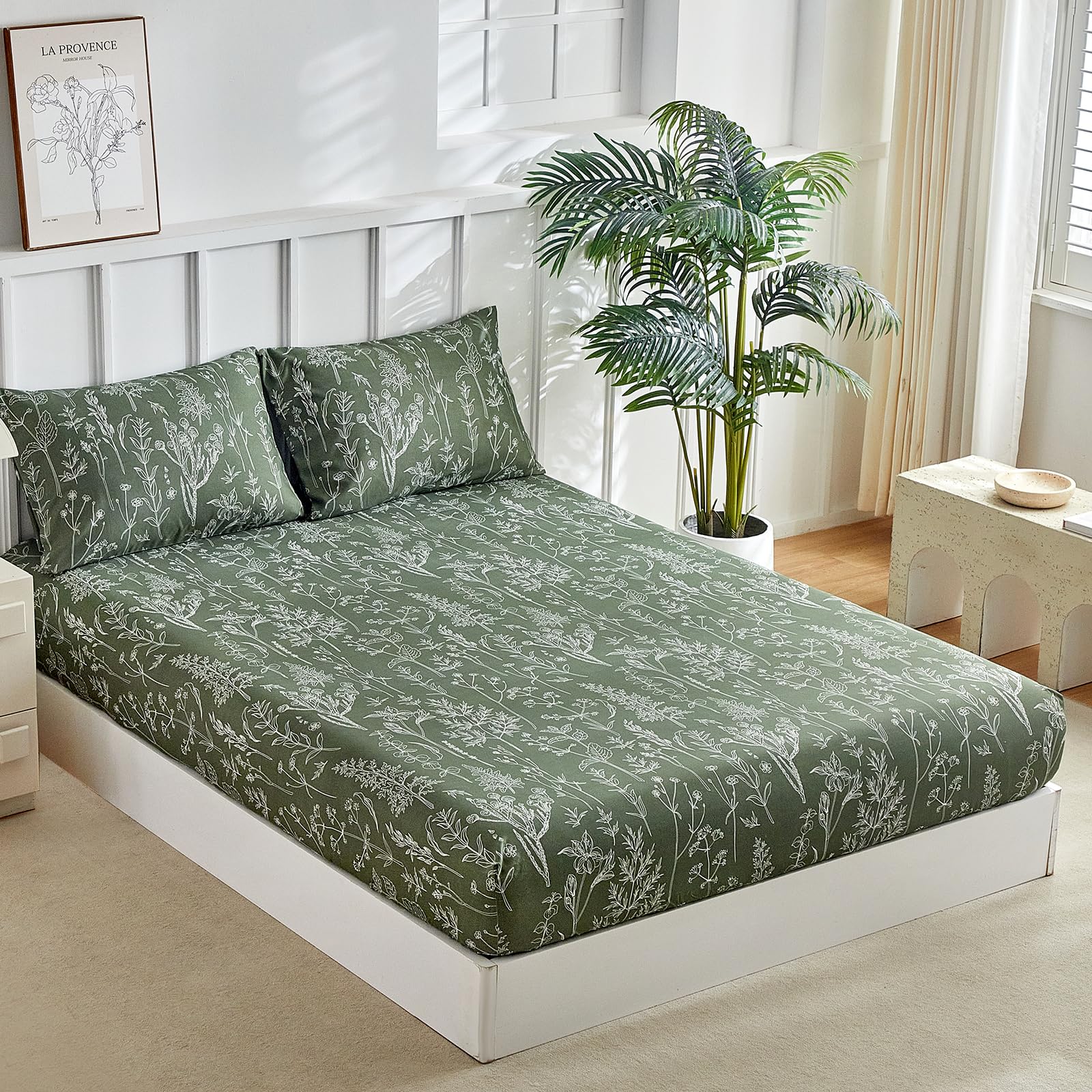 Tokokimo King Size Fitted Sheets 35cm Deep Fit - Soft Microfibre Little Floral Print Forest Green Fitted Bed Sheets King Size with 2 Envelope Pillowcases, 150x200 cm (Fit Mattress Up to 35cm Deep)