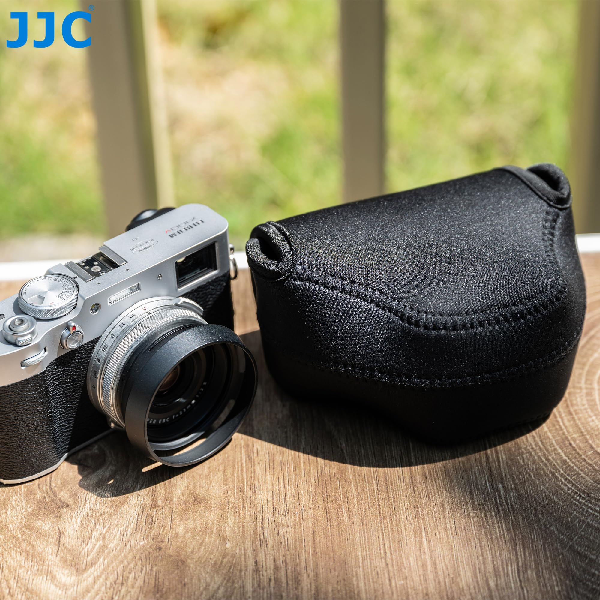JJC Custodia per fotocamera leggera in neoprene compatibile con Fujifilm X-E5, X100VI, X100V, X100F, X100V, X100T, X100S, X100 con paraluce originale, custodia impermeabile per fotocamera integrata