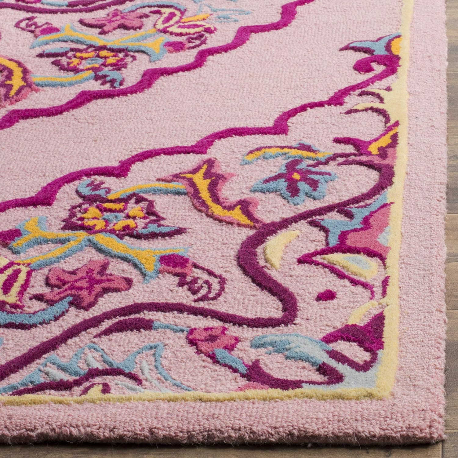 Handmade Tufted Floral Wool Area Rug in Blue - 59" x 96"