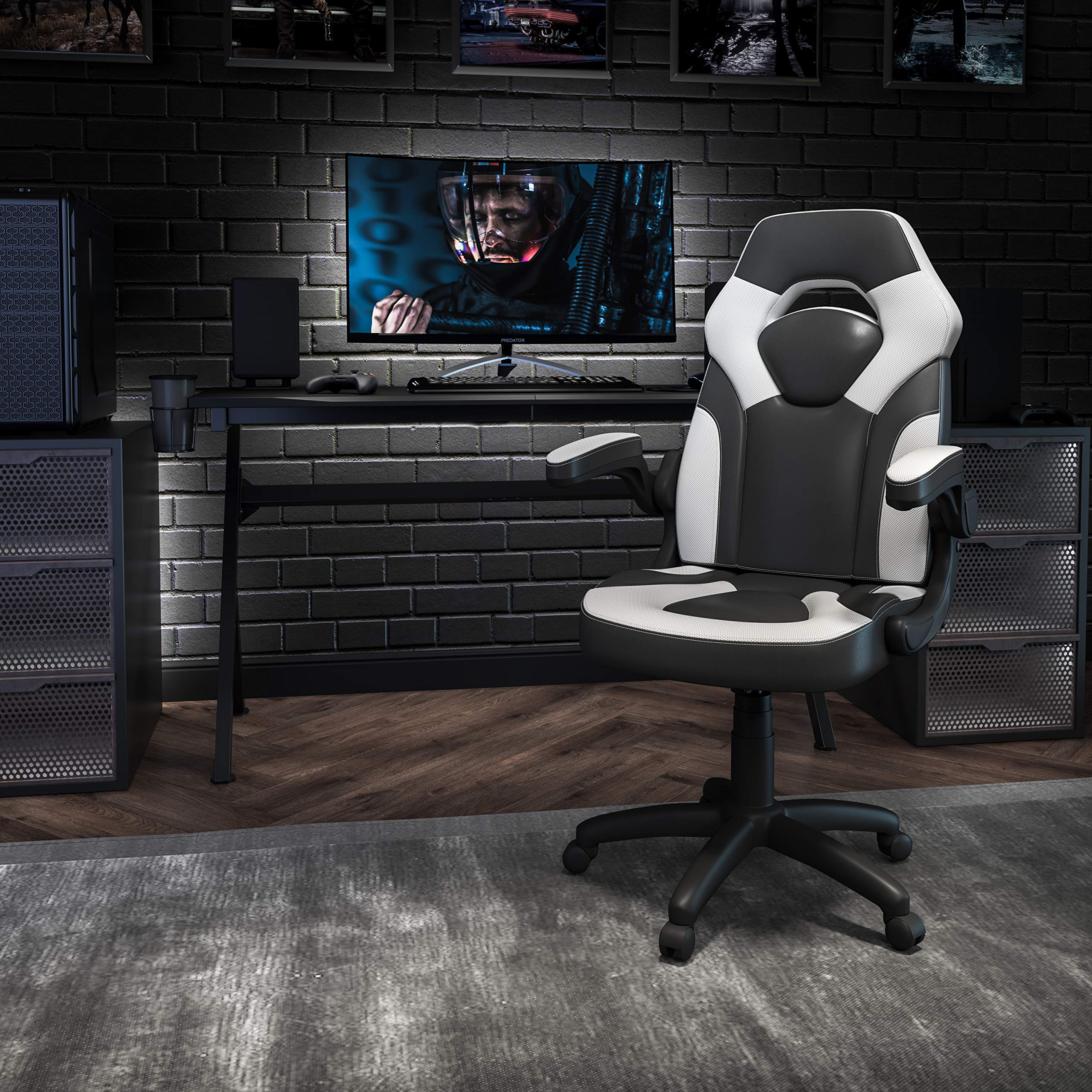 Flash Furniture Sedia ergonomica da gaming X10, sedia da ufficio per postazioni PC e gaming, sedia da gaming regolabile con schienale di supporto, in ecopelle, sedia da gaming bianca/nera