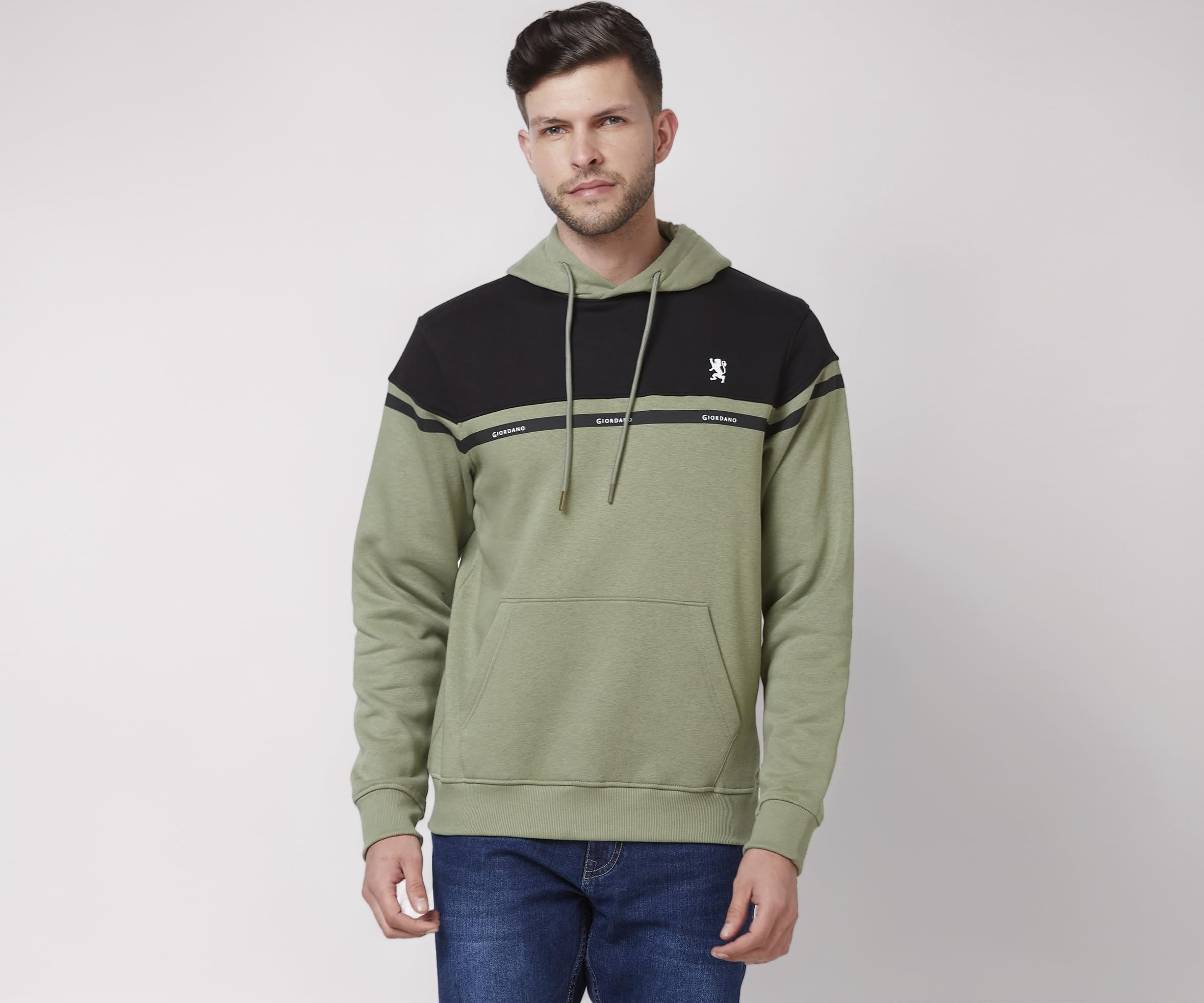 Giordano Men's Cotton Blend Colourblocked Long Sleeves Hooded Sweatshirt
