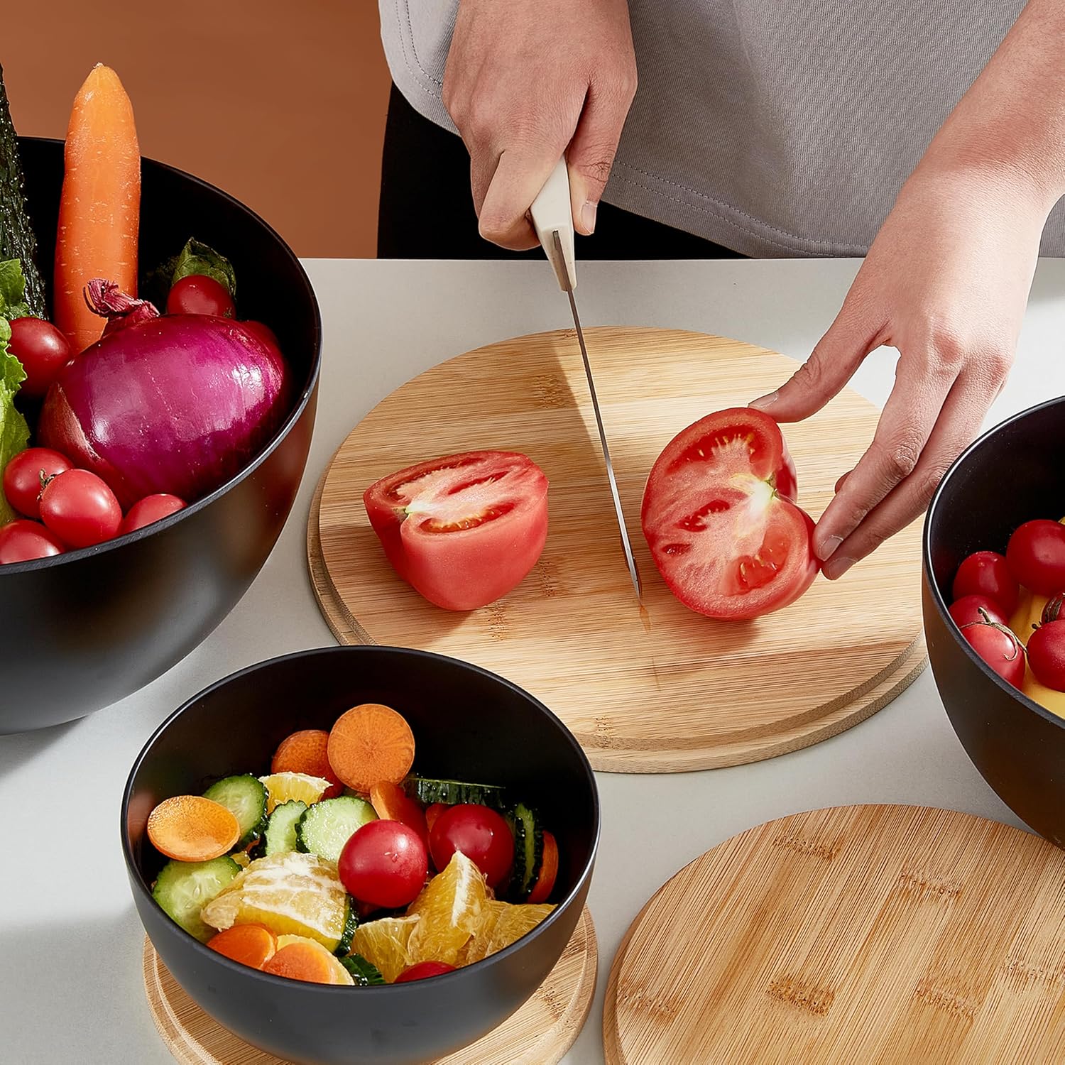 JOYMAY Salad Bowls, Mixing Bowl Salad Bowl Set, Natural Bamboo Fiber Serving Bowl Set of 3 with Bamboo Wood Lid, Nesting Bowls for Salads,Pastas(Black,10",8",6") - Image 6