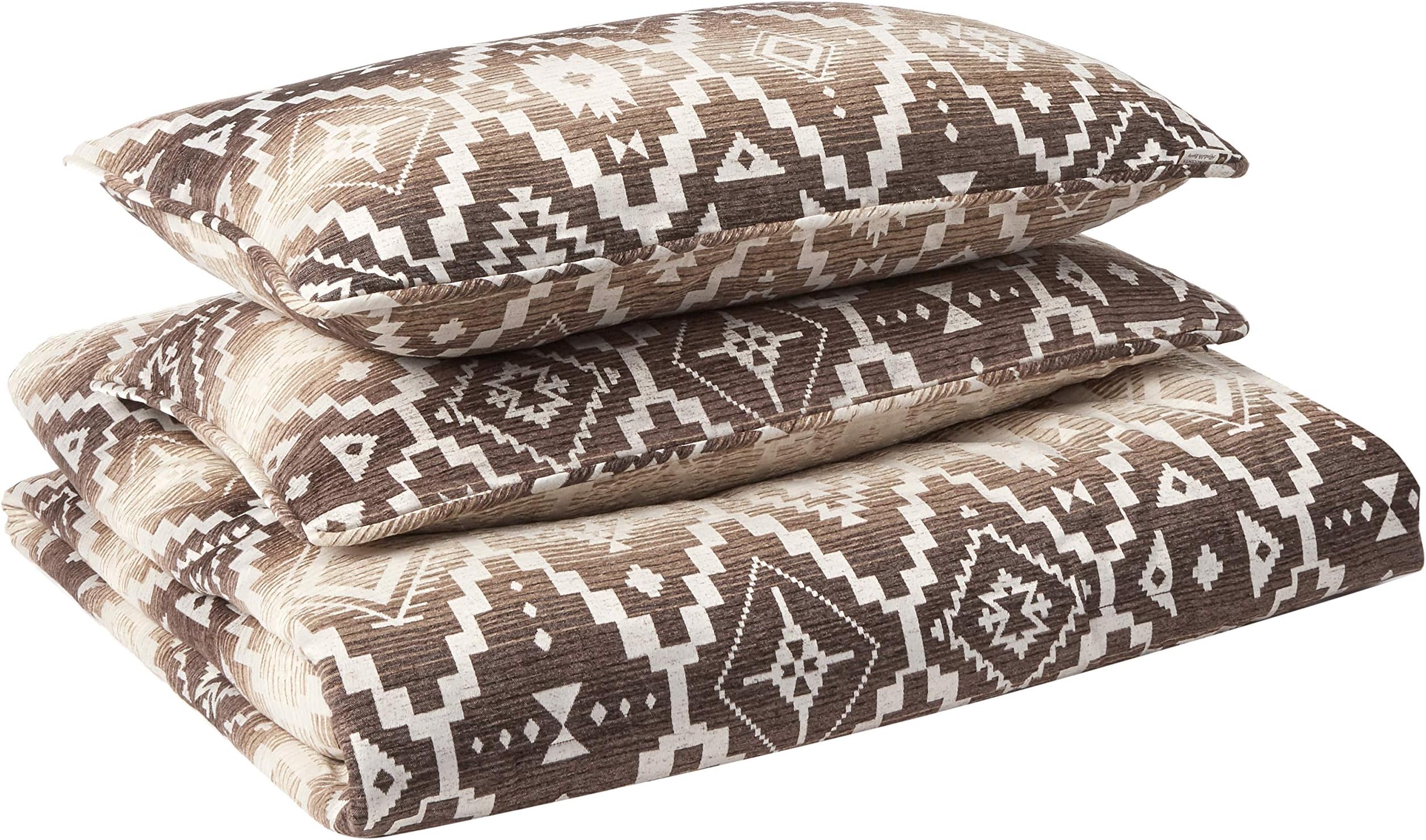 Paseo Road by HiEnd Accents | Chalet Aztec 3 Piece Comforter Set with Pillow Shams, Super King Size, Modern Southwestern Rustic Style Luxury Bedding Set, 1 Comforter and 2 Pillowcases