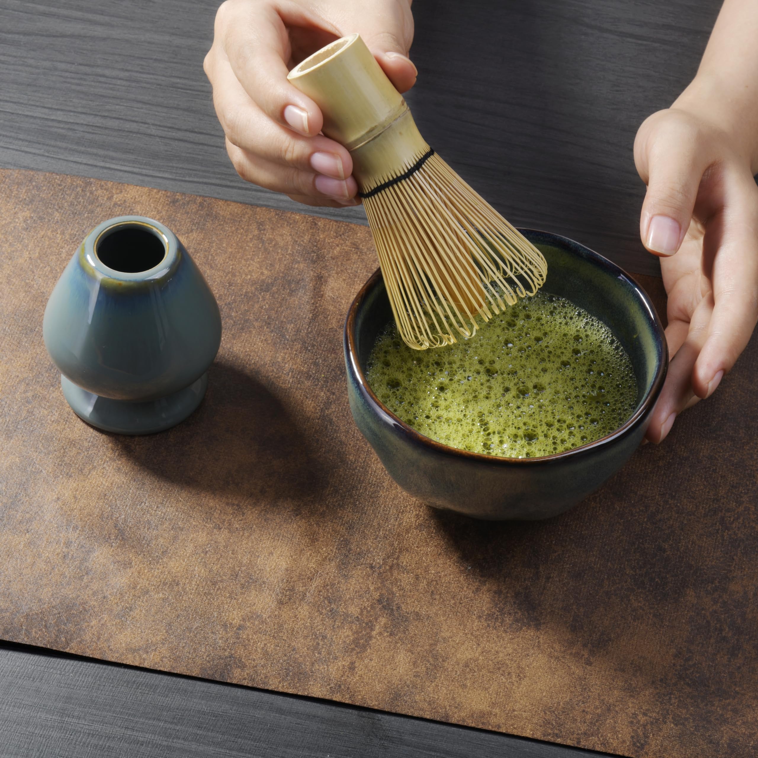 Japoński zestaw filiżanek do herbaty Matcha z trzepaczką, miarką, przesiewaczem i ceramiczną miską