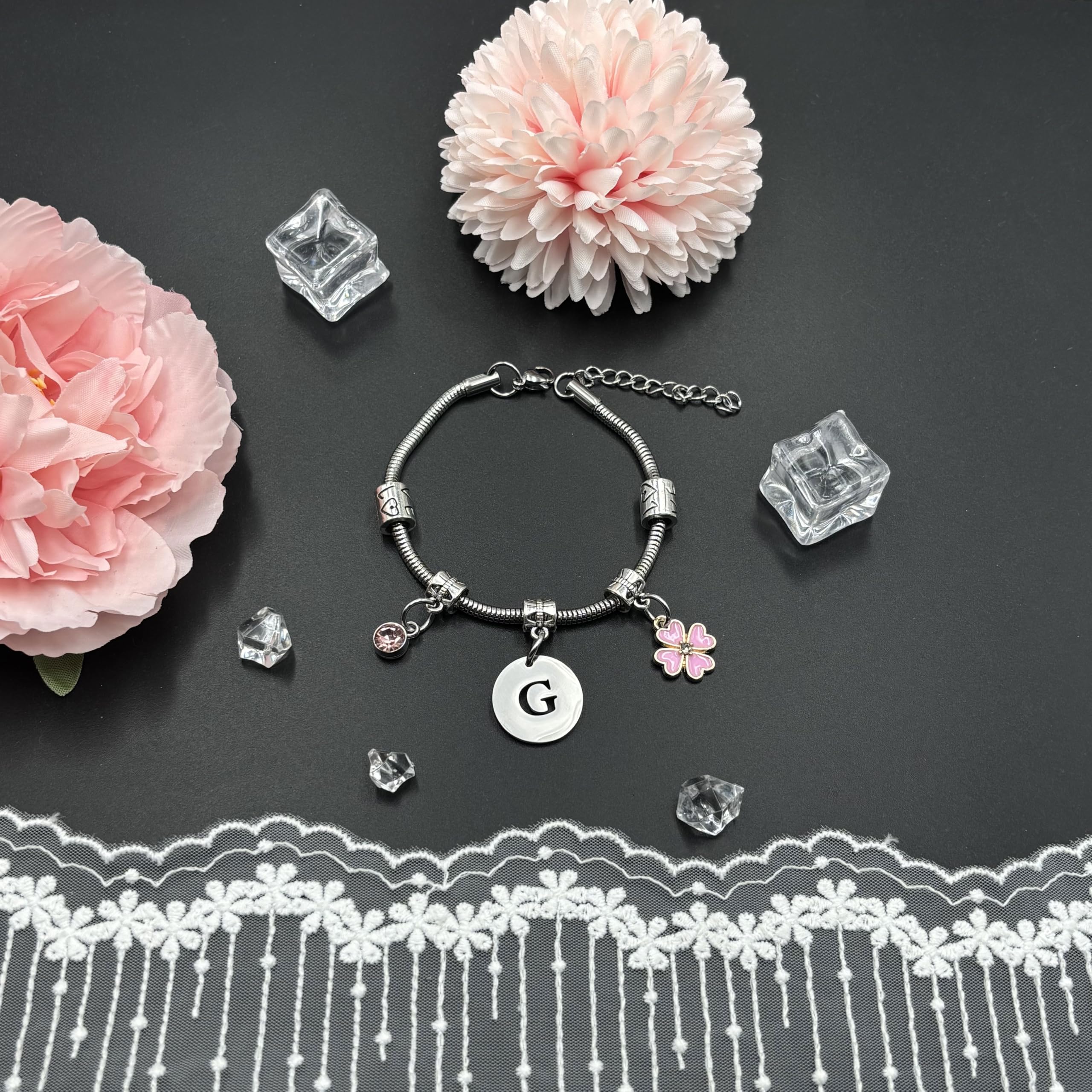 KJKJKJ A-Z 26 Lettera Iniziale Ciondolo Bracciale Donne Natale Regalo Personalizzazione Idee Regalo di Compleanno Bracciale,Figlia Sorelle Amici Amante Compleanno Natale Laurea Regalo Bracciale