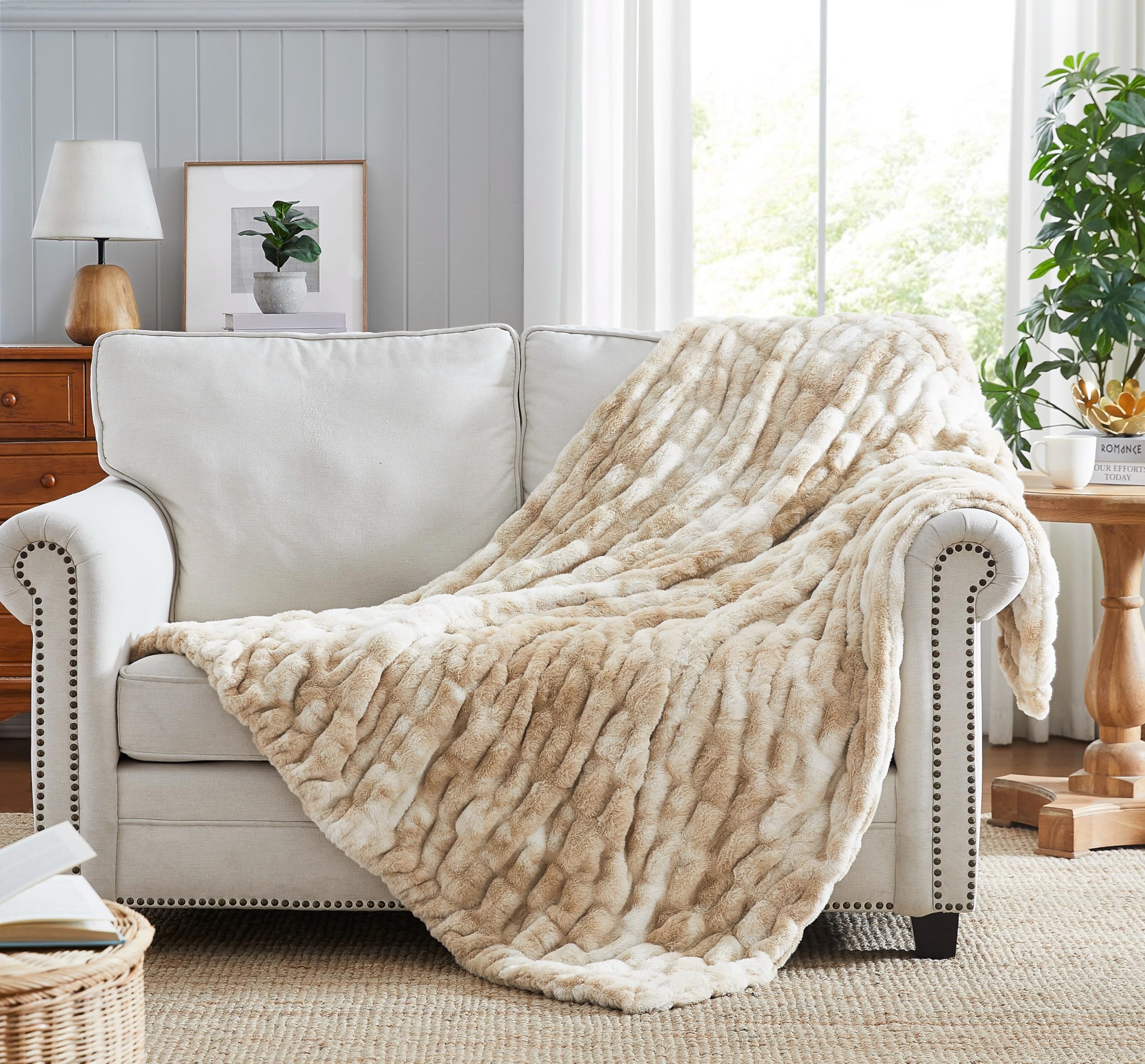 Amazon.com: Grand Avenue Taupe Double Sided Halle Faux