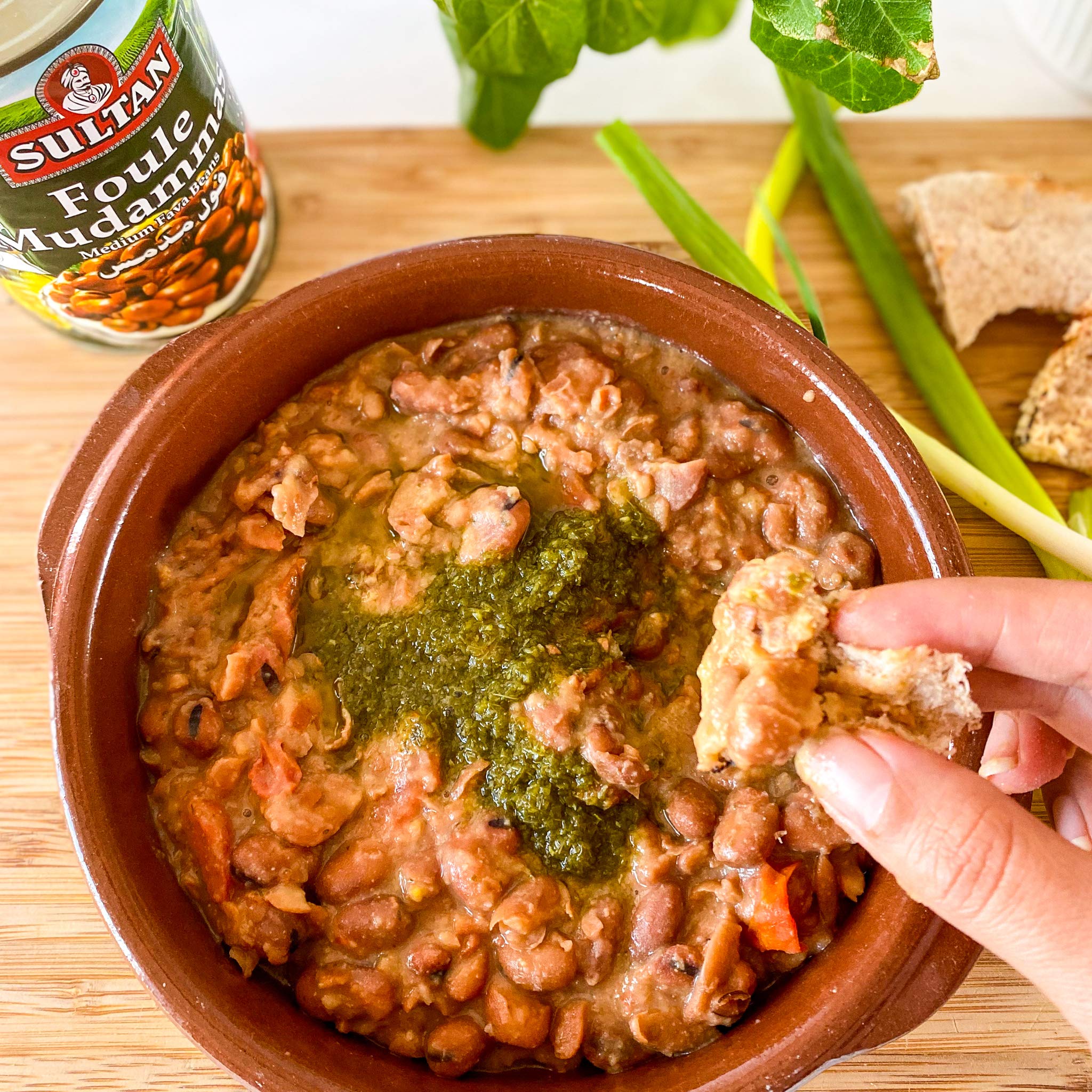 Sultan Brand Foule Mudammas, Medium Fava Beans, High in Dietary Fiber, No Fat, No Cholesterol, 14.80oz