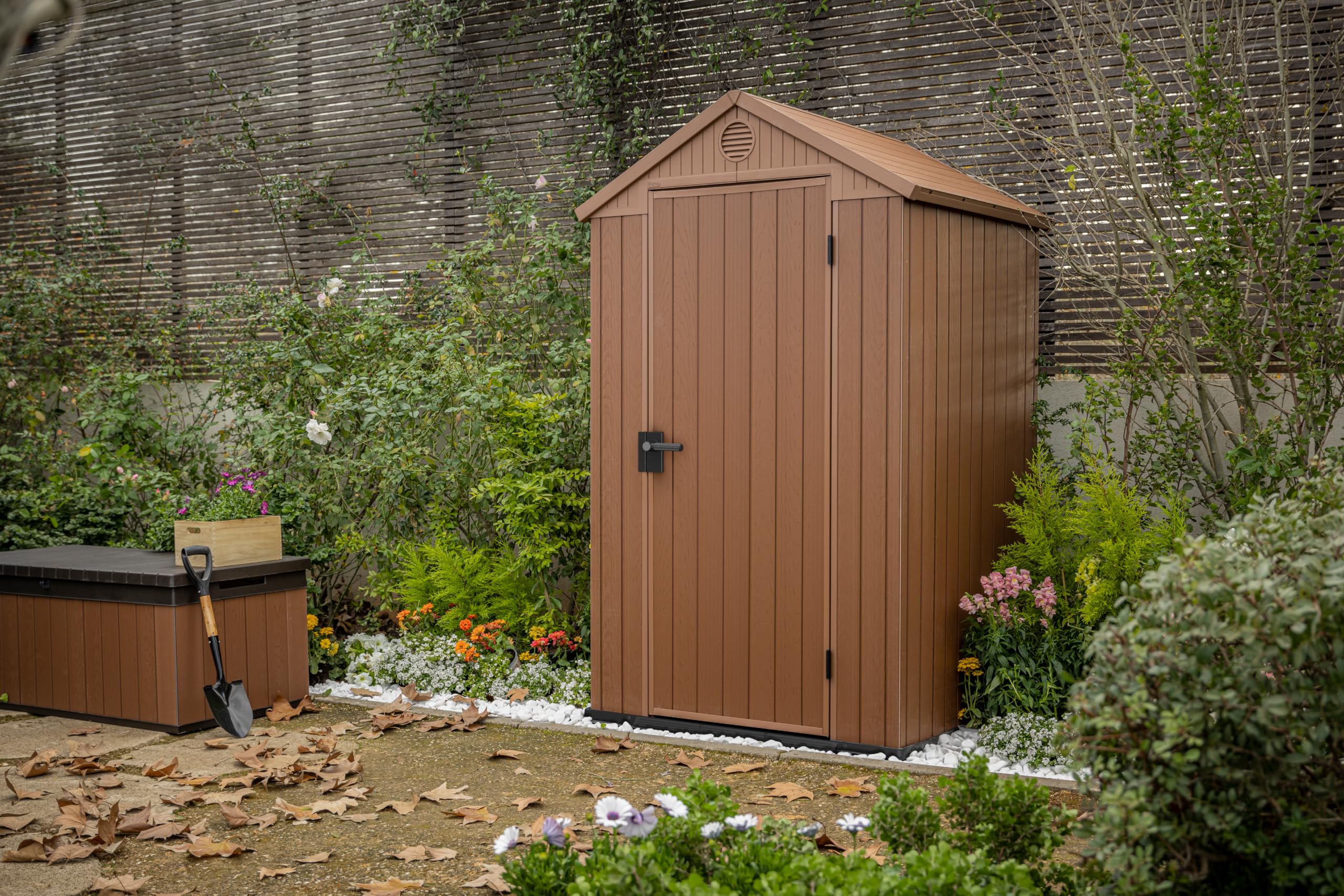 Amazon.com : Keter Darwin 4x4 Garden Shed Wood Effect Finish Brown