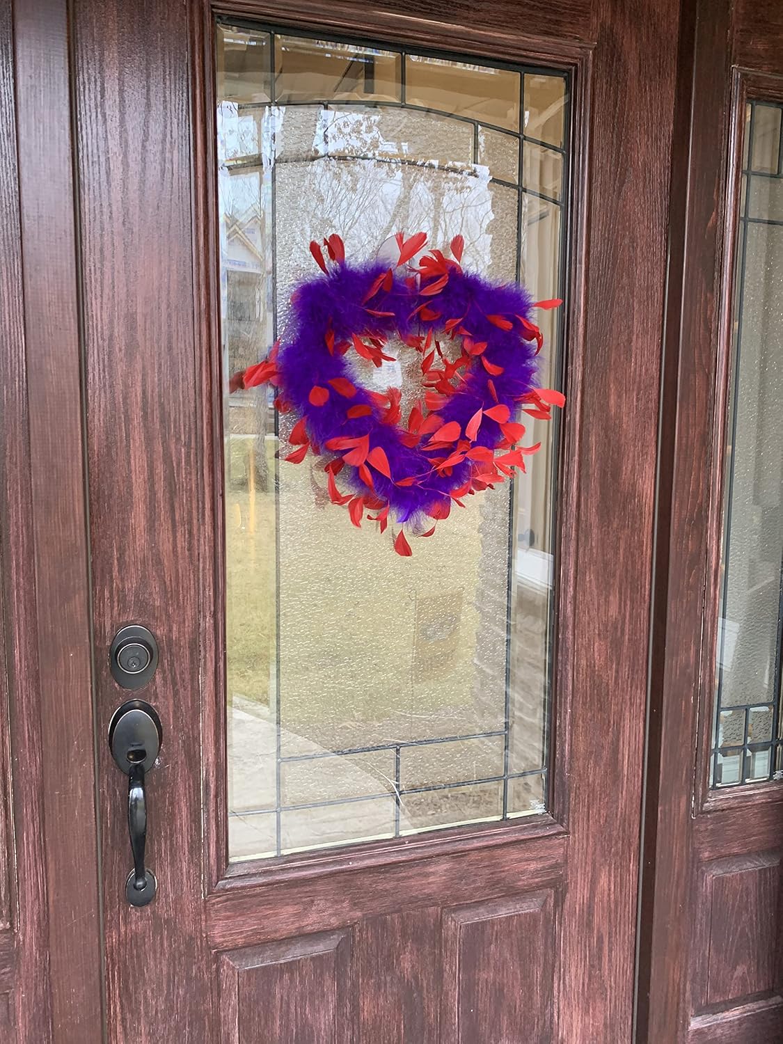 Zucker Bright Purple and Red Marabou Feather Heart Wreath - Handmade Valentine's Day Wreath with Metal Frame - Fuzzy Indoor Home Wall Decoration and Front Door Decor