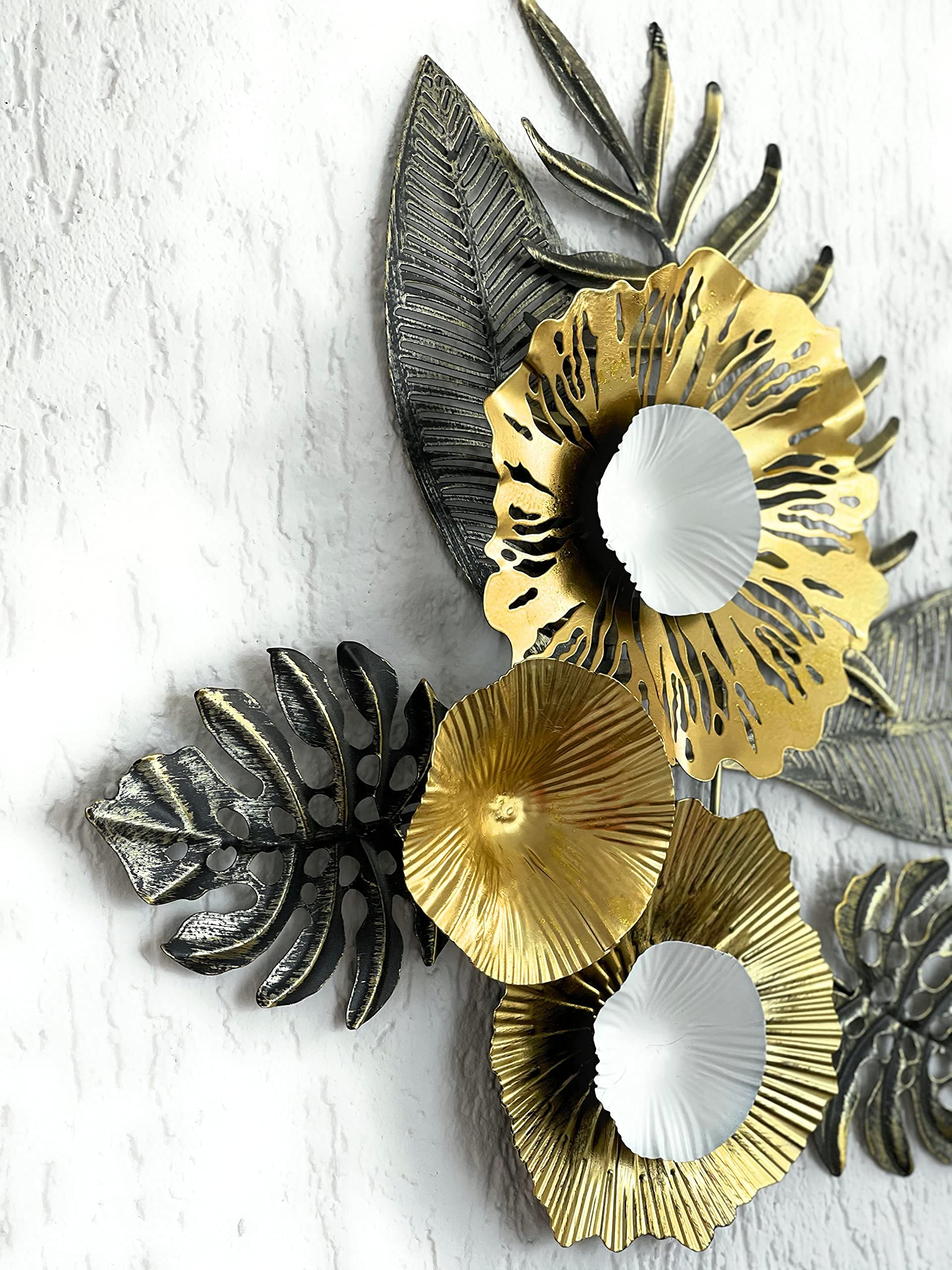MEX Wanddeko Metall Blumen Blätter Gold Schwarz Modern 51x42cm