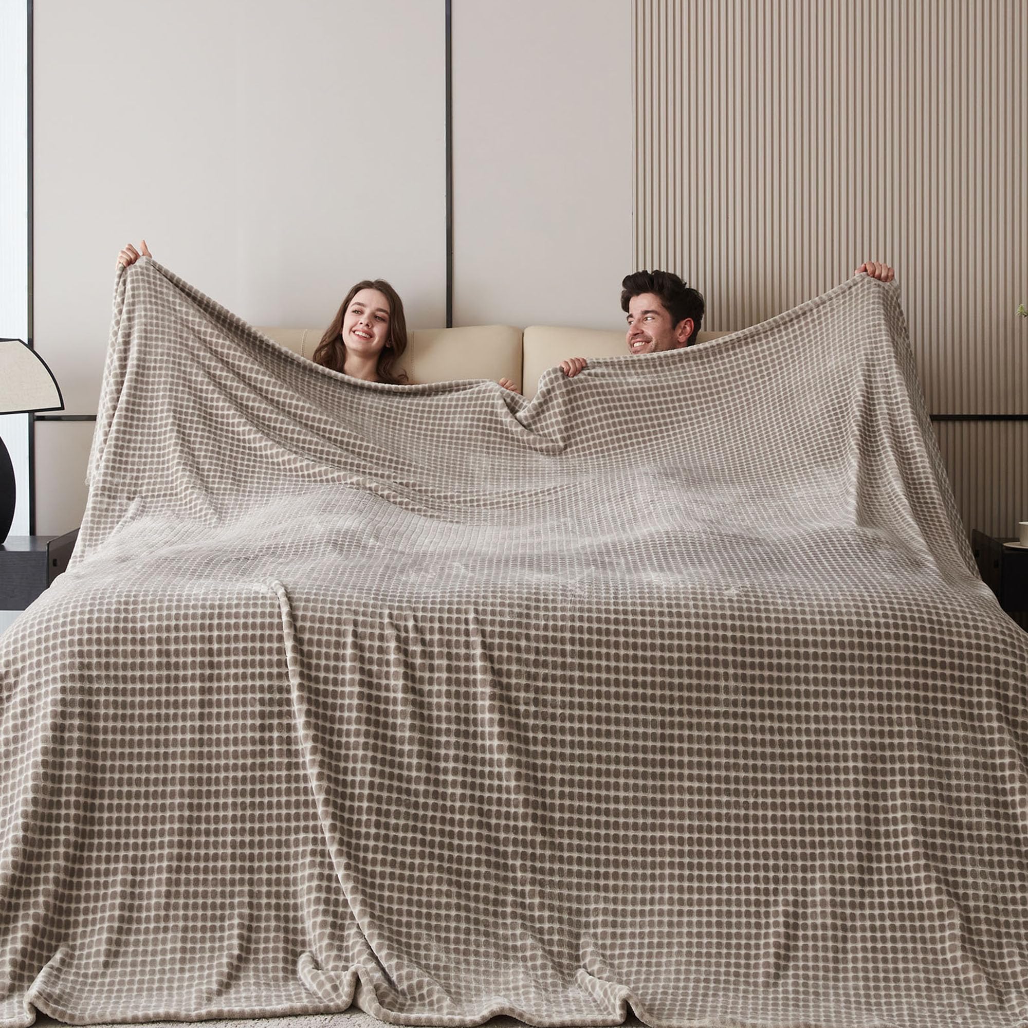 KORBLISS Oversized King Fleece Blanket