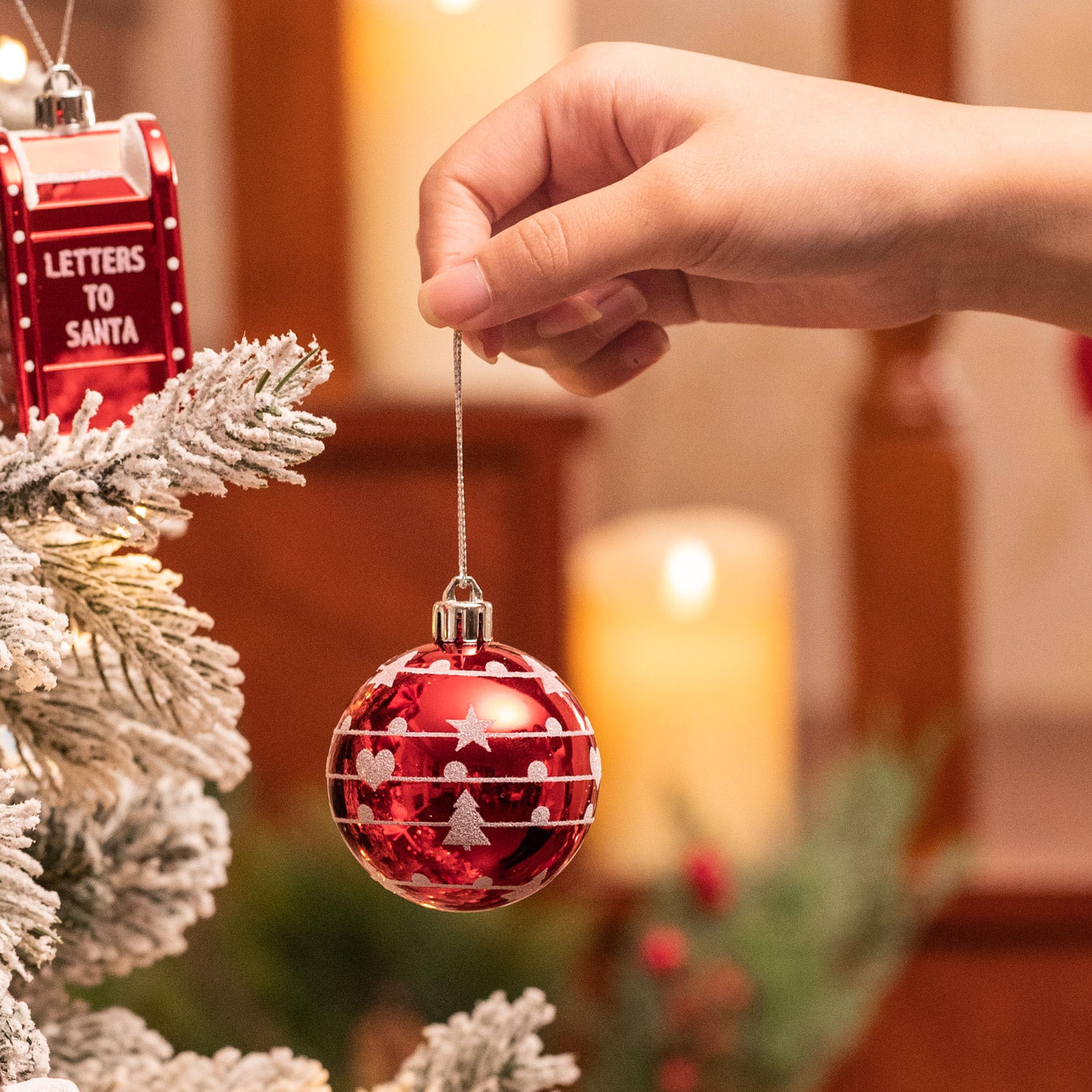 Victor's Workshop 100 Bolas de arbol de Navidad de plástico, Set Rojas y Blancas, Adornos para Decoracion Tematica