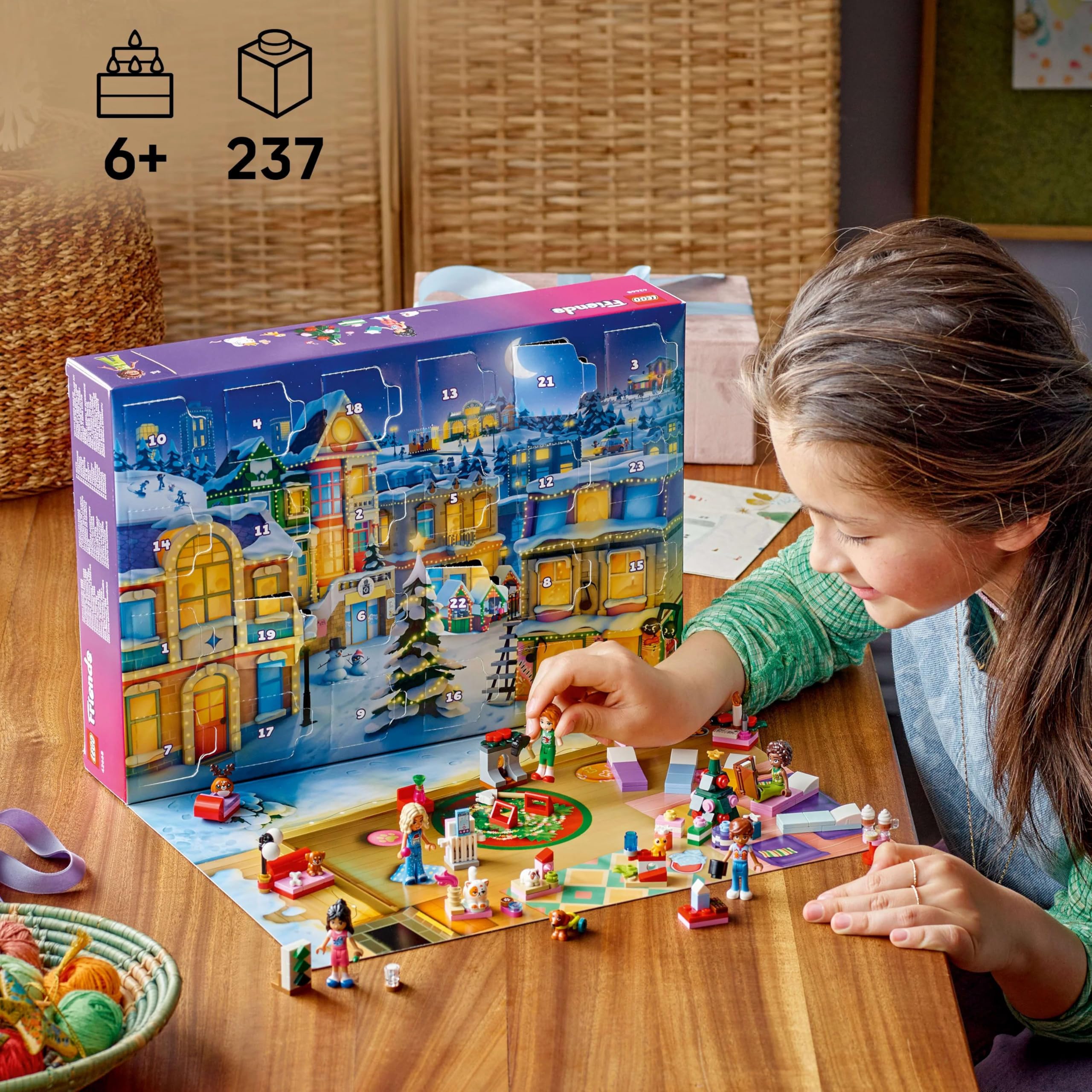 LEGO Friends Calendario de Adviento 2025 para Niñas de 6+ Años - Juguete para la Cuenta Atrás de Navidad con 24 Sorpresas Inc. 5 Mini Muñecas, 5 Figuras de Animales y Accesorios Adorables 42668