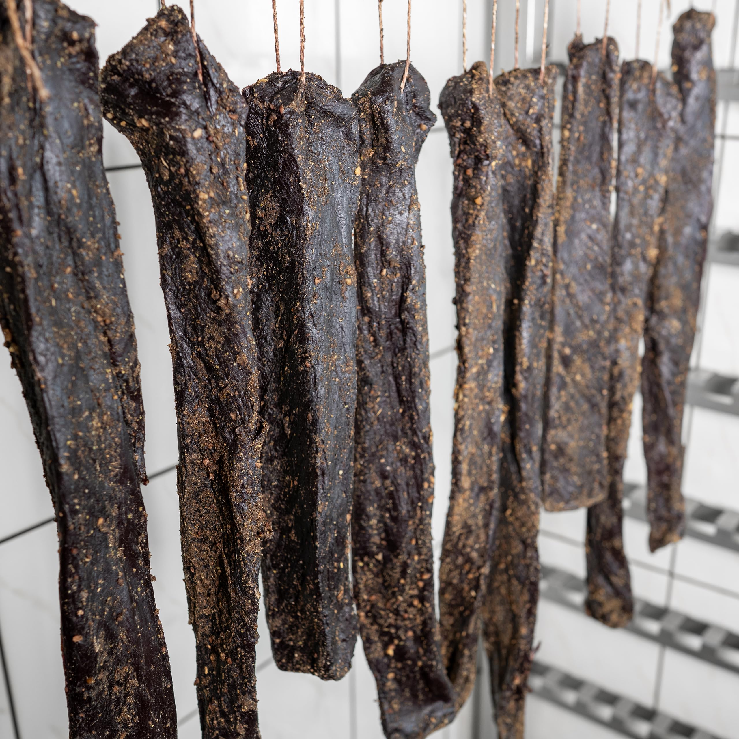 Luftgetrockneter Hirschschinken „Royal Deer“ 2 x 200g geräuchert Premium Wildschinken aus Hirschfleisch Delikatesse Wildfleisch Spezialität würzig vakuumverpackt