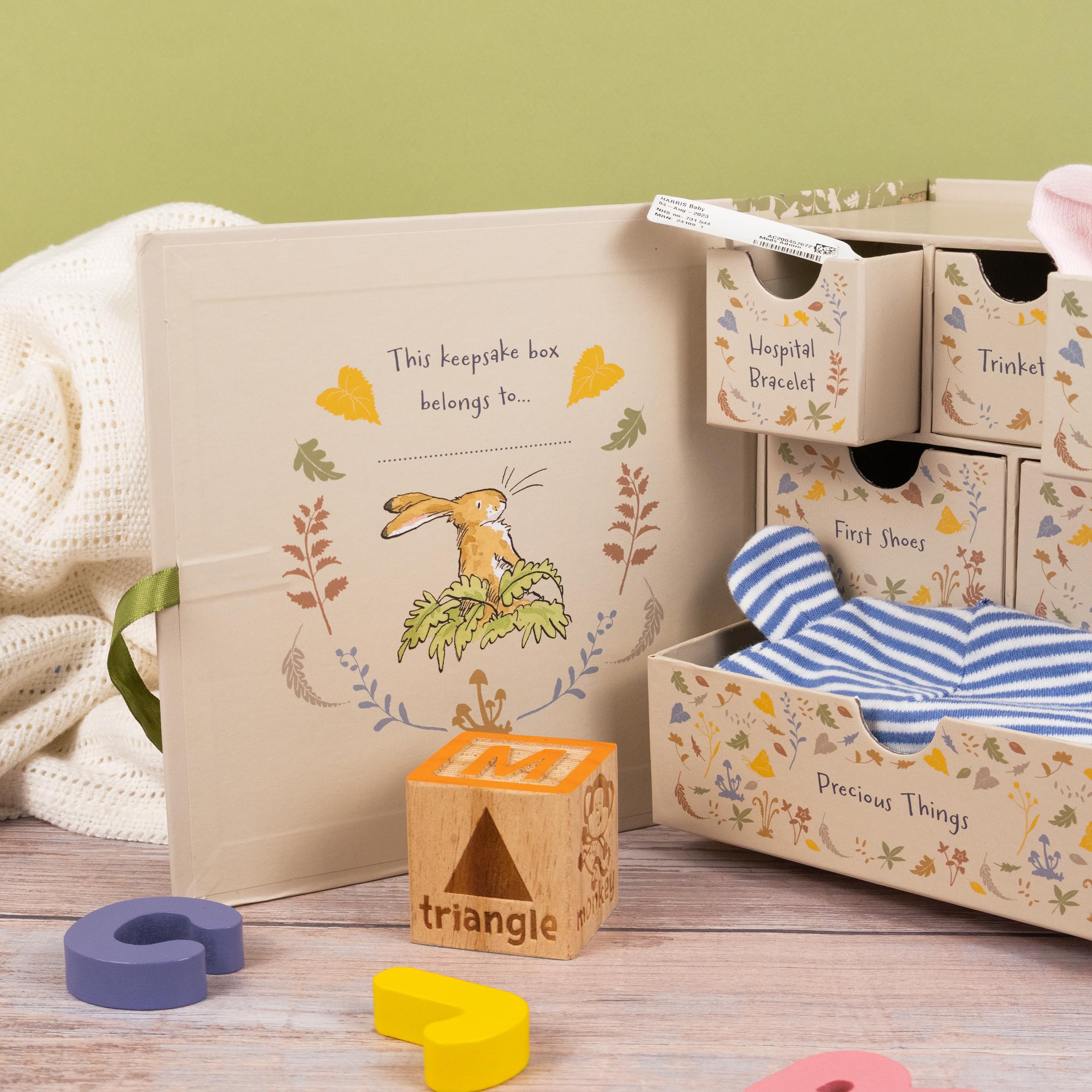 Guess How Much I Love You, scatola dei ricordi per bambini, con 6 cassetti, per i ricordi dei neonati, regalo per bambini, con chiusura a nastro, regalo con licenza ufficiale