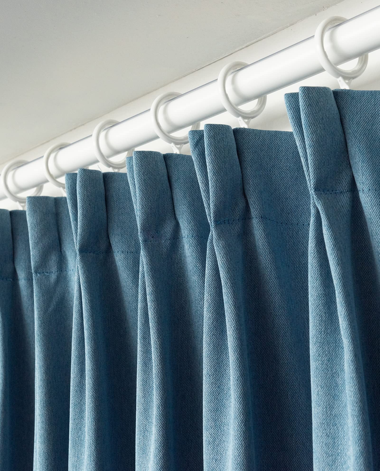 2 Stücke Himmelblau vorhänge Blickdicht Verdunklungsvorhang mit Kräuselband Energiespar & Wärmeisolierend einfarbig Gardinen Schal für Schlafzimmer Kinderzimmer Wohnzimmer, 137X175CM