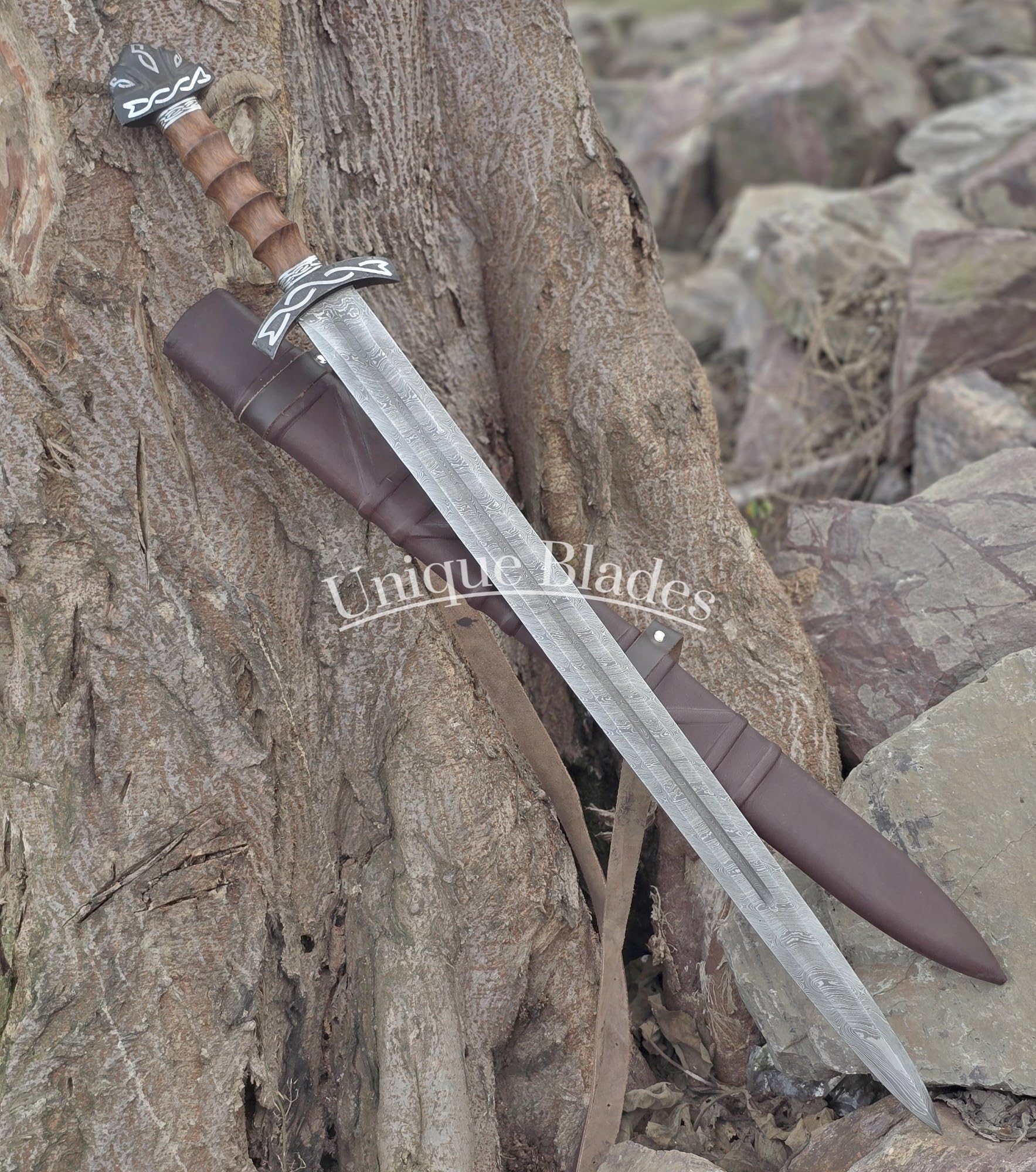 Wikinger-Schwert, 101 cm, Damaszener Stahl, Doppelschneidig mit Hohlkehle, Holz-Zink-Griff, Scheide, Mittelalter-Kollektion