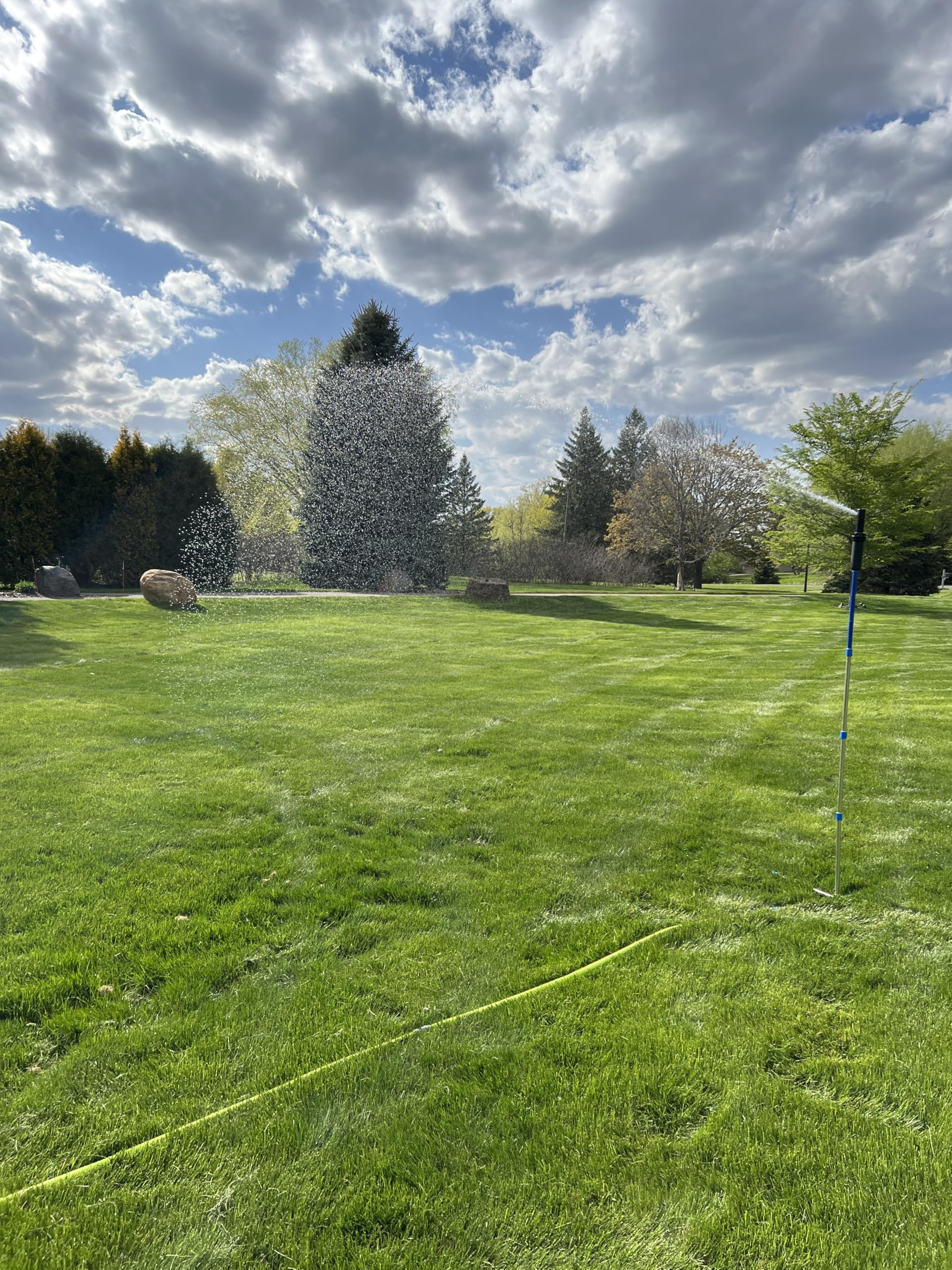 Keyfit Tools Aqua Grande Wassertürme (2 Stück), Sprinkler, 19.000 + m², große Fläche, Rasen, Hof und Garten, 1,8 m hoch, höchste Leistung, größte Fläche abgedeckt über 550 m Durchmesser, Sprühkopf, 8