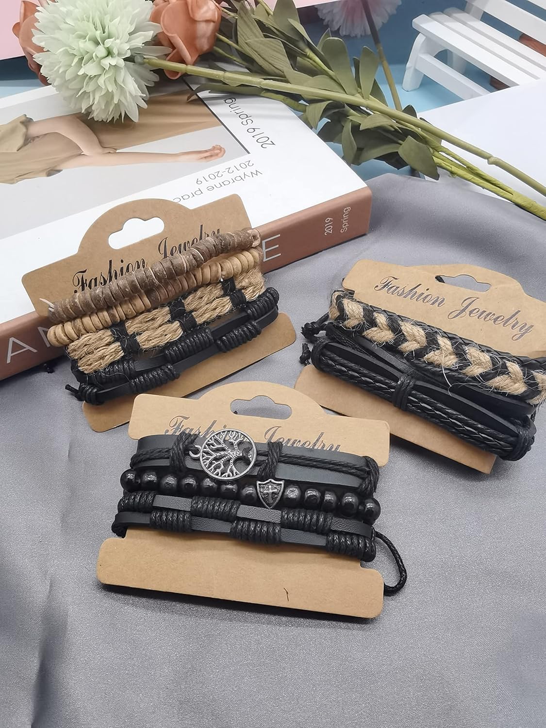 Vista 7 de WAINIS 34 pulseras de cuero trenzado para hombres y mujeres apilables pulseras de muñeca ajustables de tejido étnico arbolado